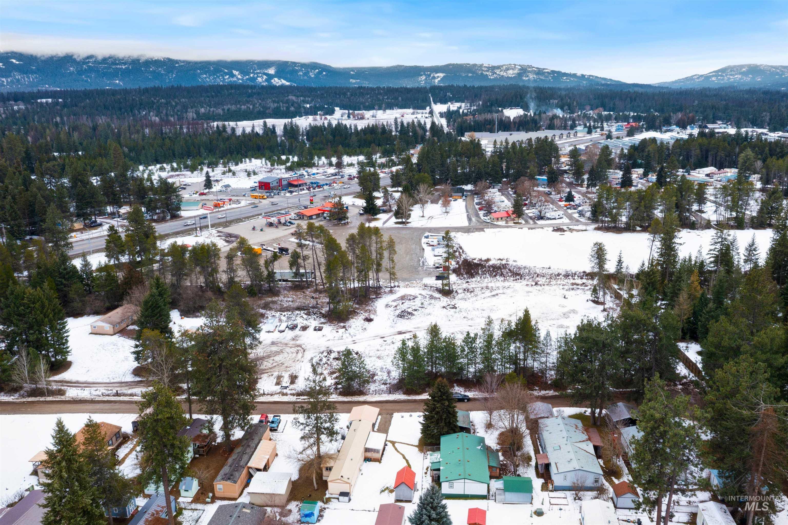 469010 Highway 95, Sagle, Idaho 83860, 2 Bedrooms, 2 Bathrooms, Residential For Sale, Price $174,900,MLS 98972610