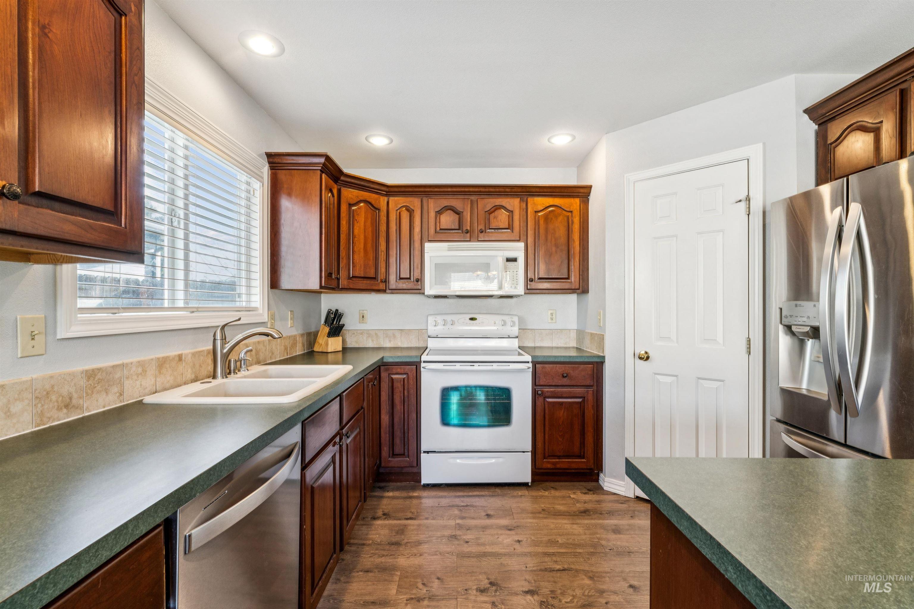 11968 W Bronte, Boise, Idaho 83709, 3 Bedrooms, 2 Bathrooms, Residential For Sale, Price $460,000,MLS 98972613