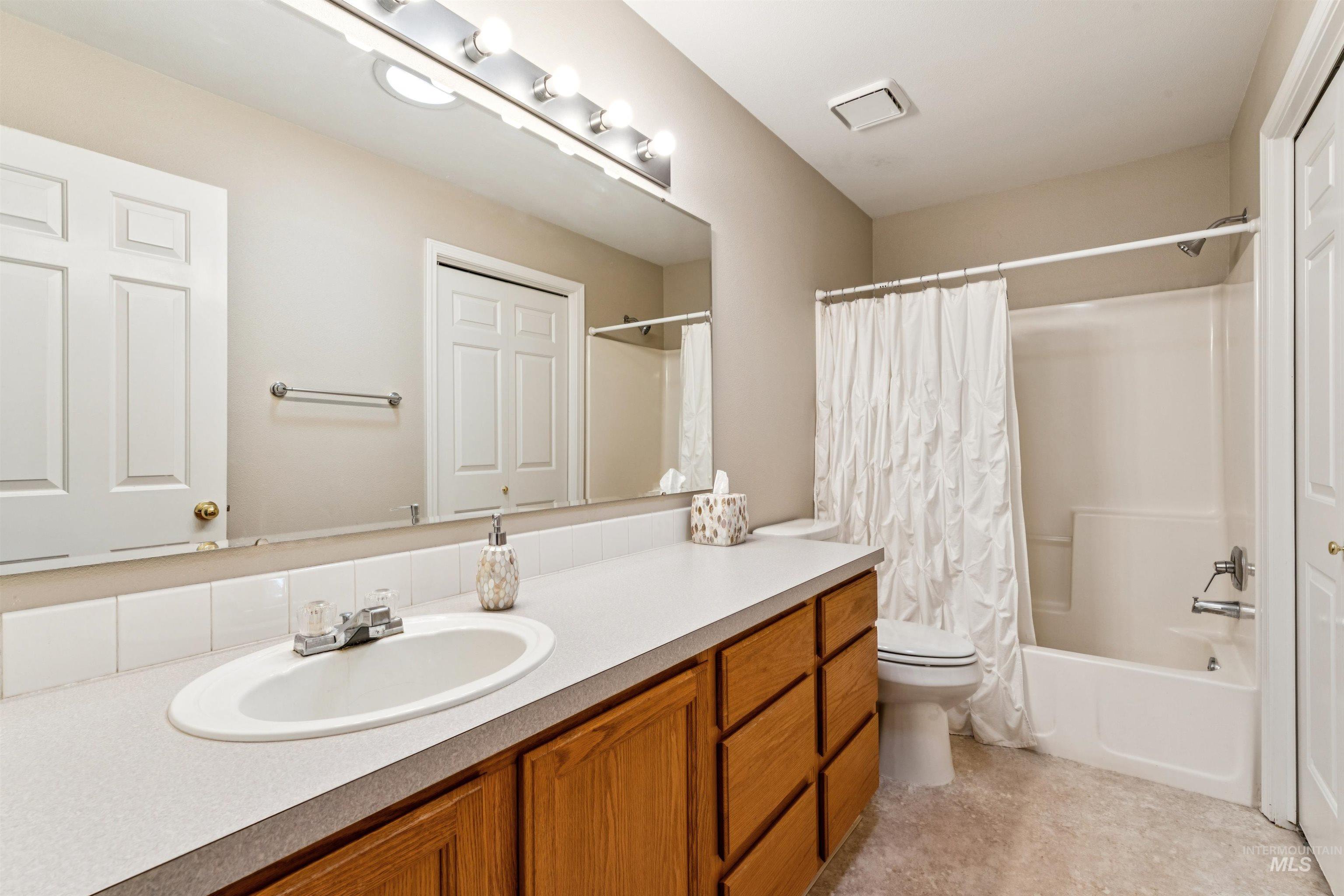 11968 W Bronte, Boise, Idaho 83709, 3 Bedrooms, 2 Bathrooms, Residential For Sale, Price $460,000,MLS 98972613