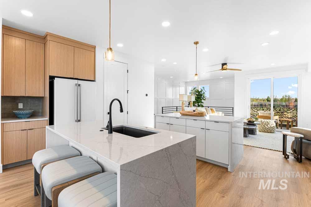 411 E Lombard Ln, Eagle, Idaho 83616, 4 Bedrooms, 3.5 Bathrooms, Residential For Sale, Price $769,900,MLS 98972615