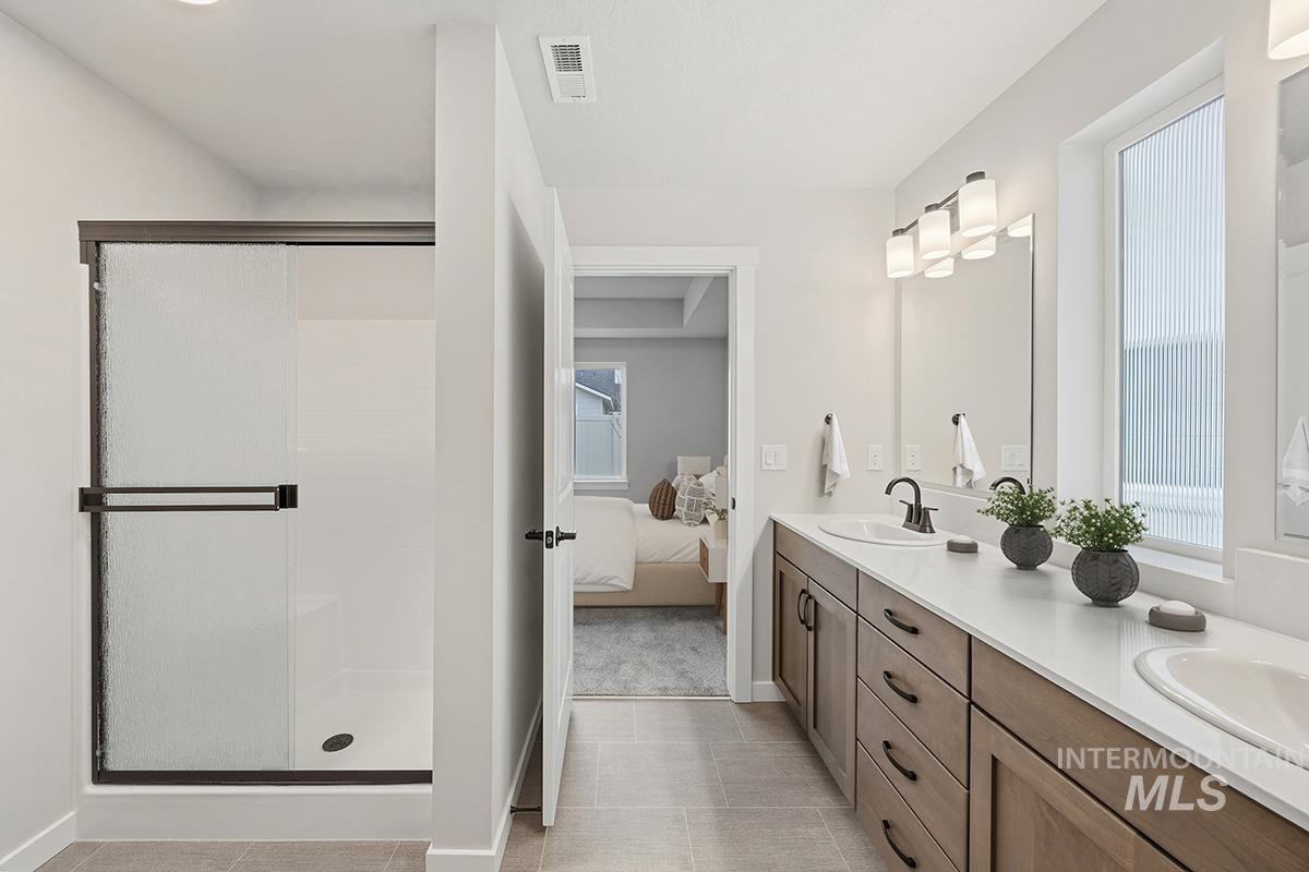 238 W Norwich St., Meridian, Idaho 83642, 3 Bedrooms, 2 Bathrooms, Residential For Sale, Price $455,800,MLS 98972616