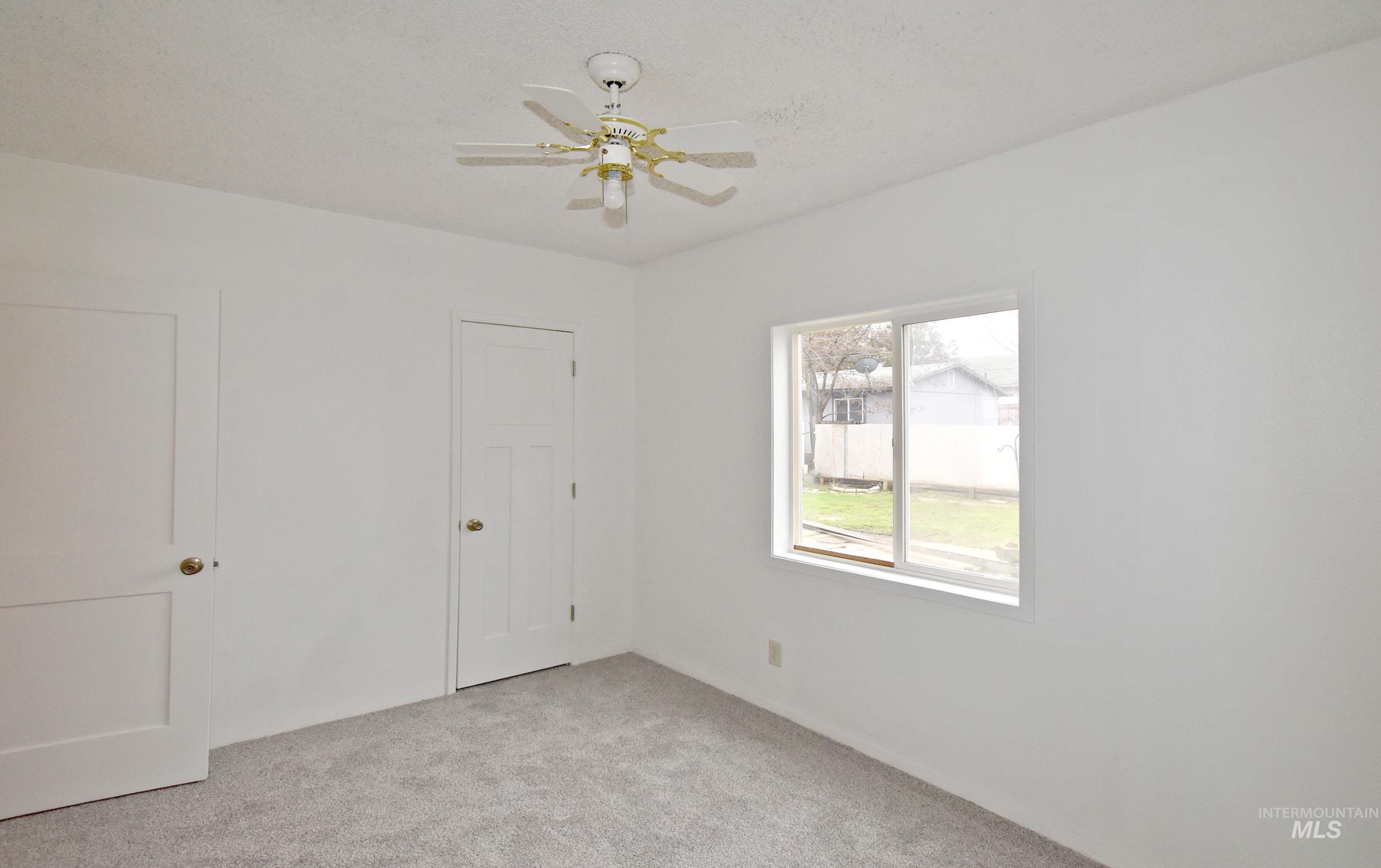 907 Maple Street, Clarkston, Washington 99403, 2 Bedrooms, 1 Bathroom, Residential For Sale, Price $279,000,MLS 98972617