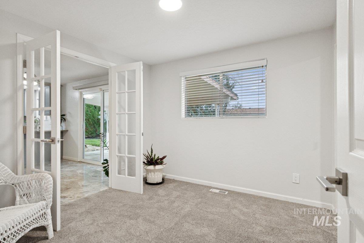 8341 W Bloomfield Dr, Boise, Idaho 83704, 3 Bedrooms, 2.5 Bathrooms, Residential For Sale, Price $398,937,MLS 98972618