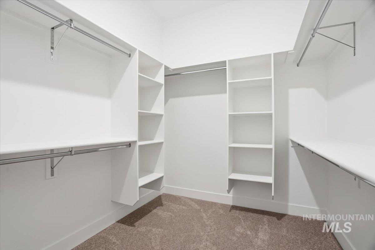 857 N Falling Water Way, Eagle, Idaho 83616, 3 Bedrooms, 2.5 Bathrooms, Residential For Sale, Price $839,990,MLS 98972621