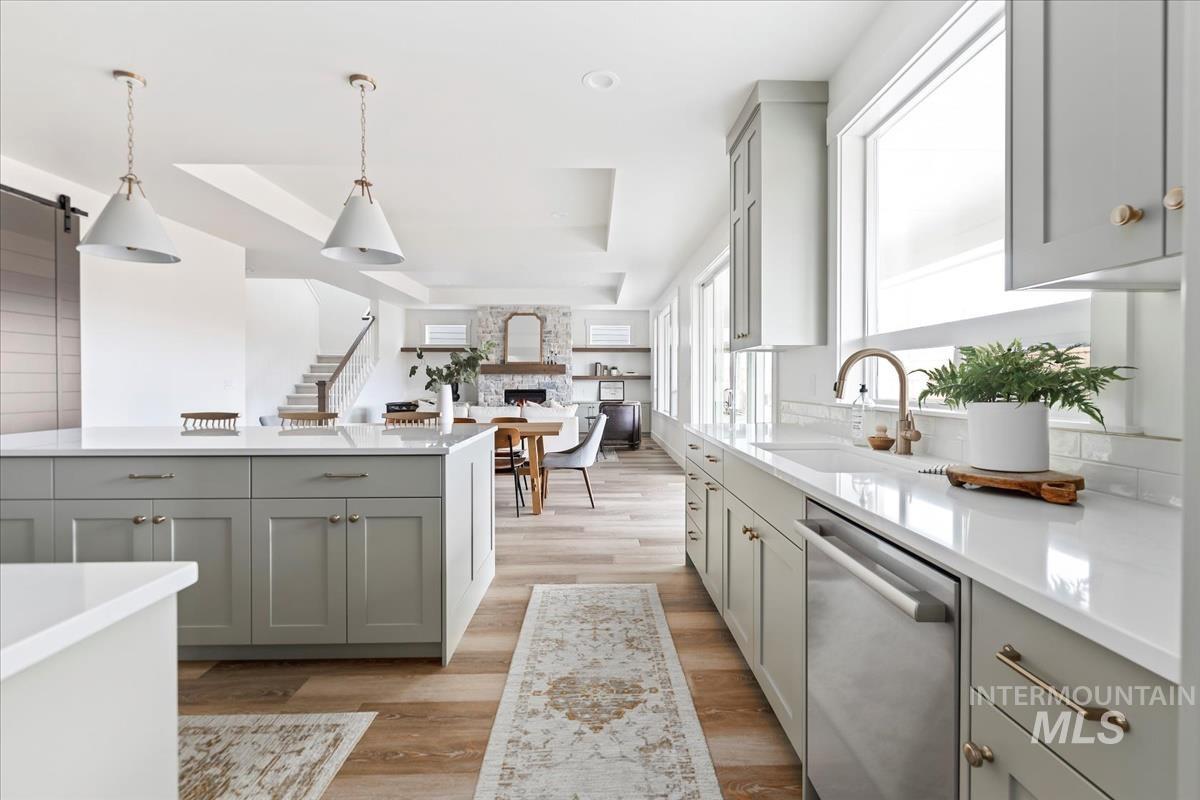 2527 E Cavern Way, Meridian, Idaho 83642, 4 Bedrooms, 3 Bathrooms, Residential For Sale, Price $899,900,MLS 98972622