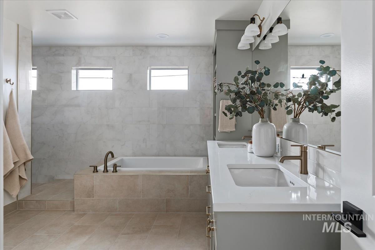 2527 E Cavern Way, Meridian, Idaho 83642, 4 Bedrooms, 3 Bathrooms, Residential For Sale, Price $899,900,MLS 98972622