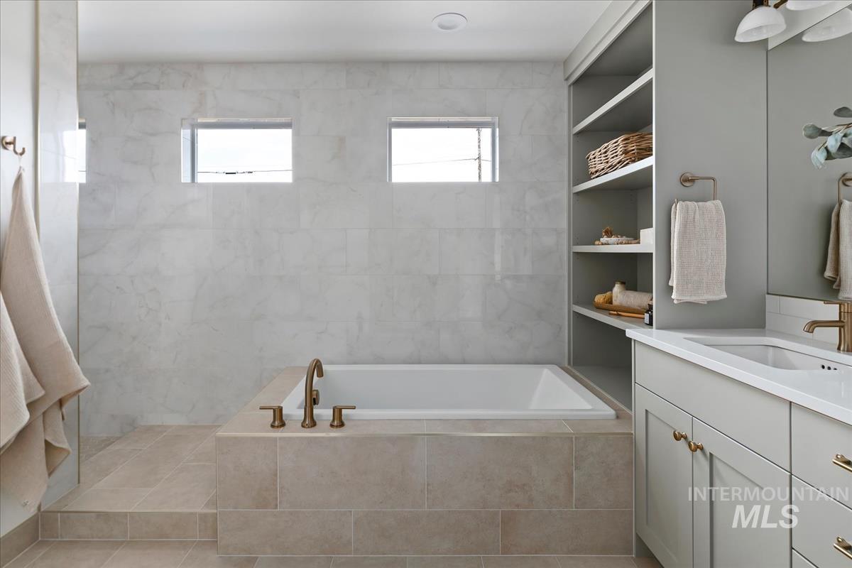 2527 E Cavern Way, Meridian, Idaho 83642, 4 Bedrooms, 3 Bathrooms, Residential For Sale, Price $899,900,MLS 98972622