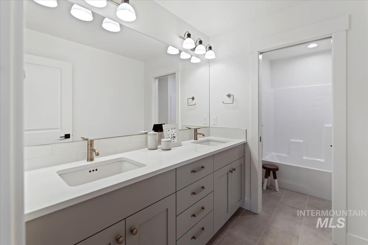 2527 E Cavern Way, Meridian, Idaho 83642, 4 Bedrooms, 3 Bathrooms, Residential For Sale, Price $899,900,MLS 98972622