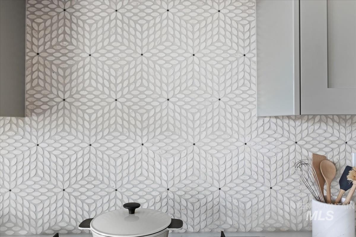 2527 E Cavern Way, Meridian, Idaho 83642, 4 Bedrooms, 3 Bathrooms, Residential For Sale, Price $899,900,MLS 98972622