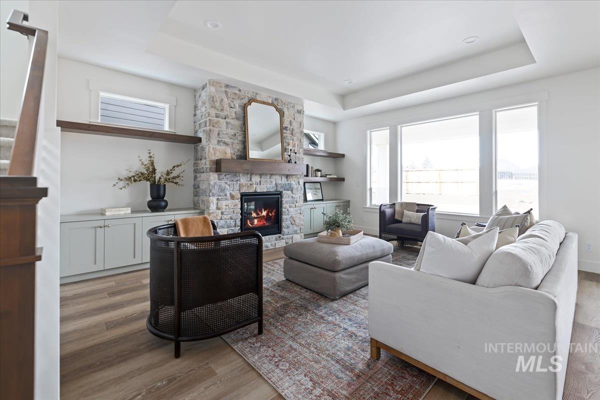 2527 E Cavern Way, Meridian, Idaho 83642, 4 Bedrooms, 3 Bathrooms, Residential For Sale, Price $899,900,MLS 98972622