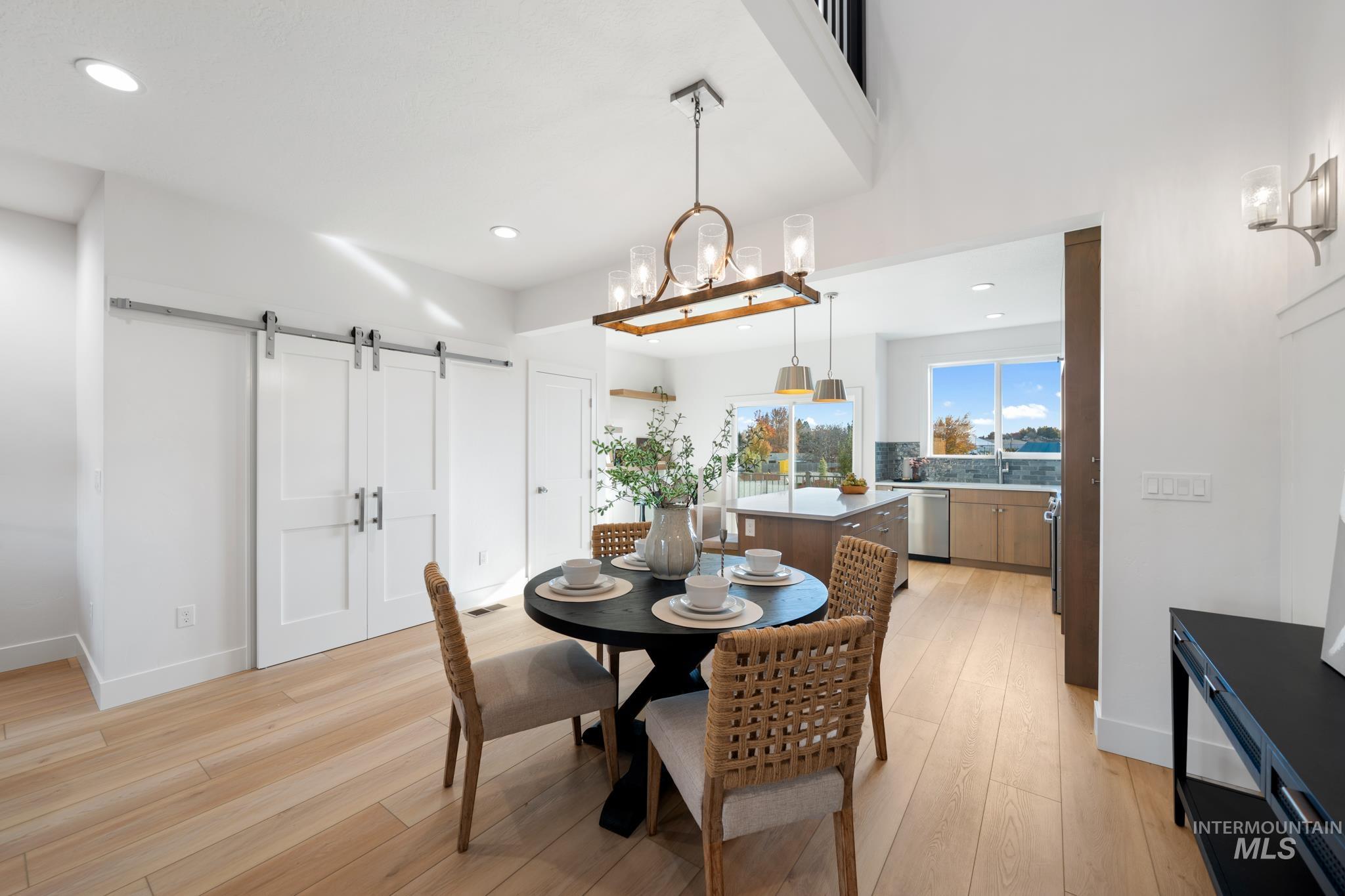 5258 N River Water Lane, Garden City, Idaho 83714, 2 Bedrooms, 3 Bathrooms, Residential For Sale, Price $724,900,MLS 98972623