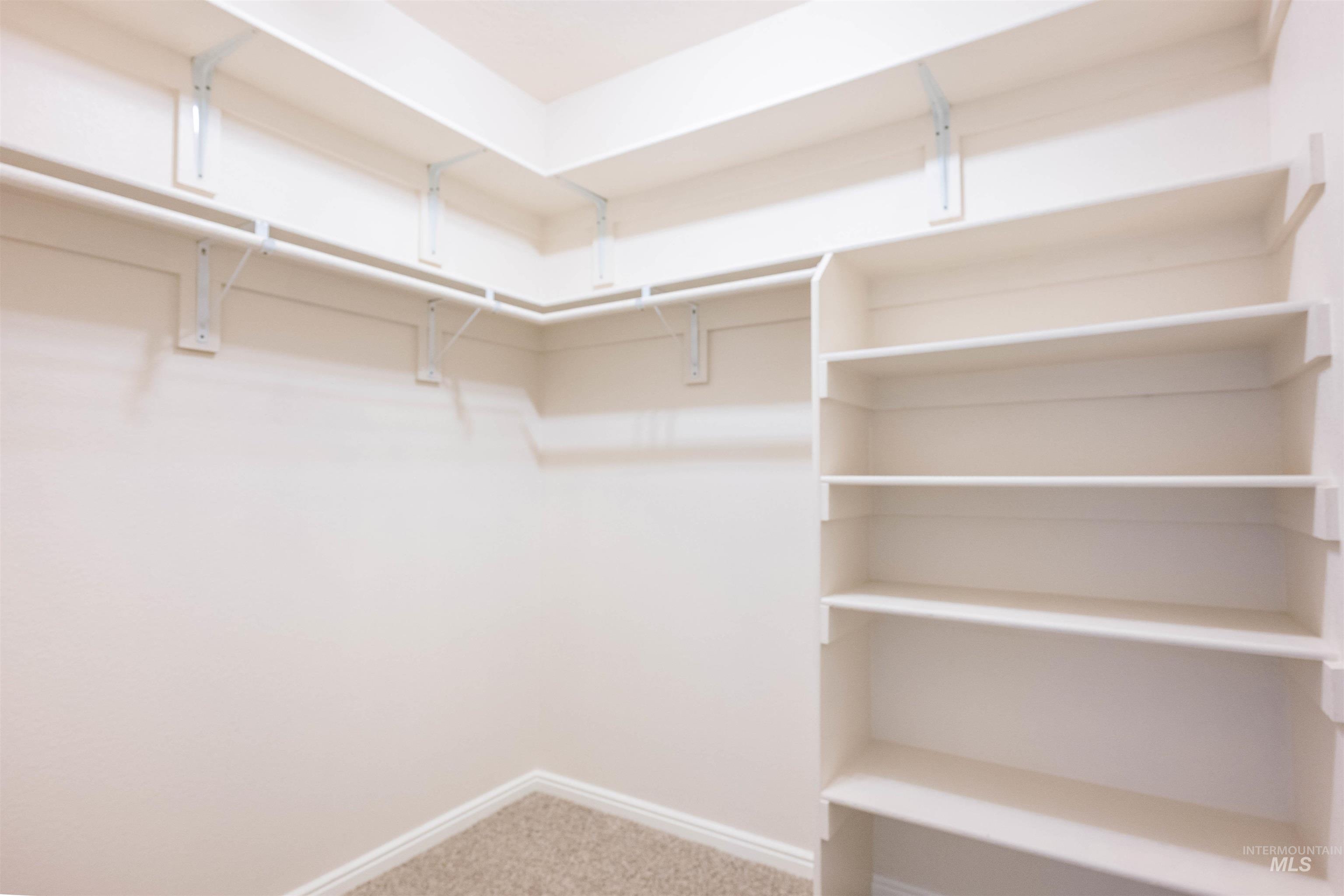 431 Pratt Pl, Burley, Idaho 83318, 3 Bedrooms, 2 Bathrooms, Residential For Sale, Price $425,000,MLS 98972624