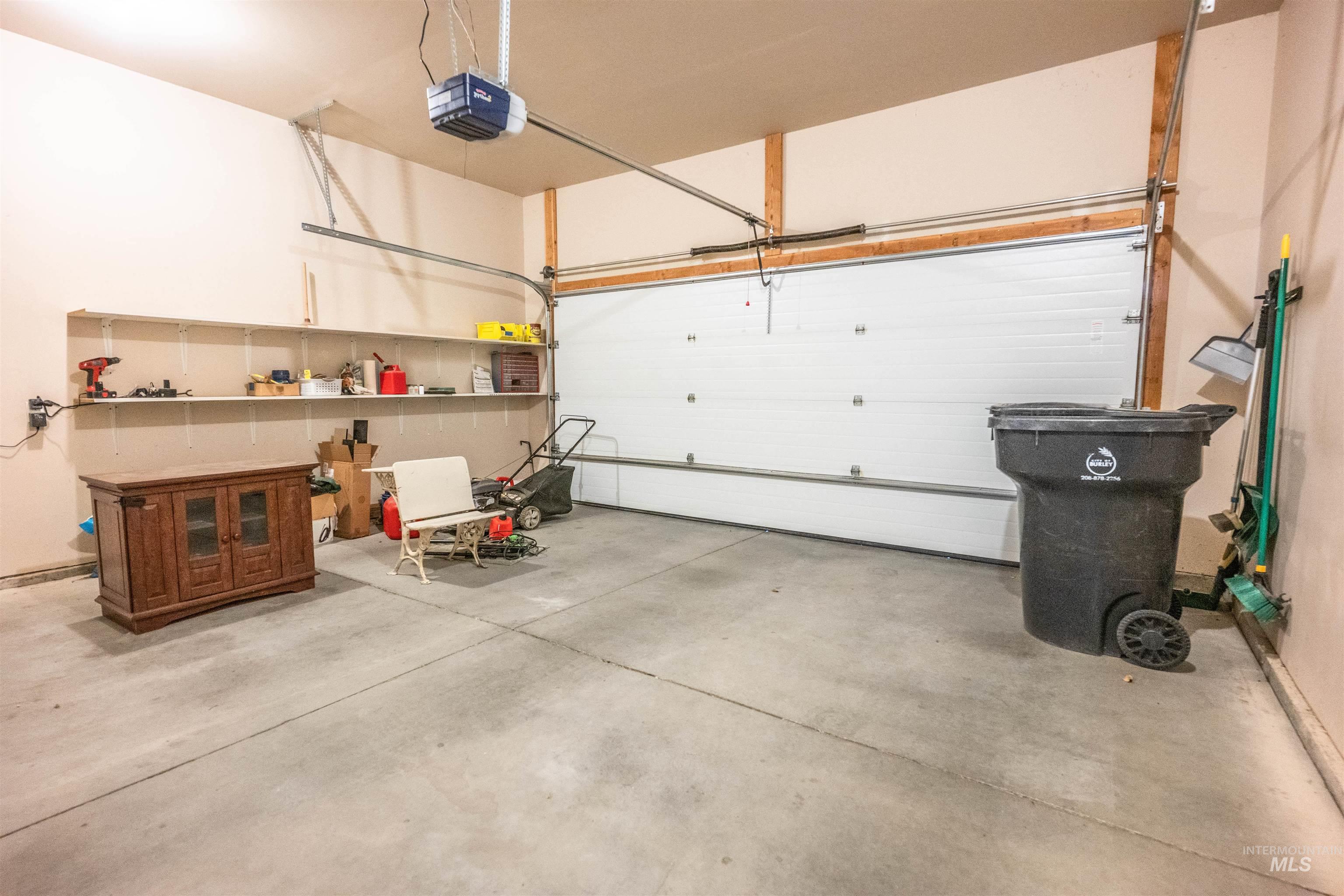 431 Pratt Pl, Burley, Idaho 83318, 3 Bedrooms, 2 Bathrooms, Residential For Sale, Price $425,000,MLS 98972624