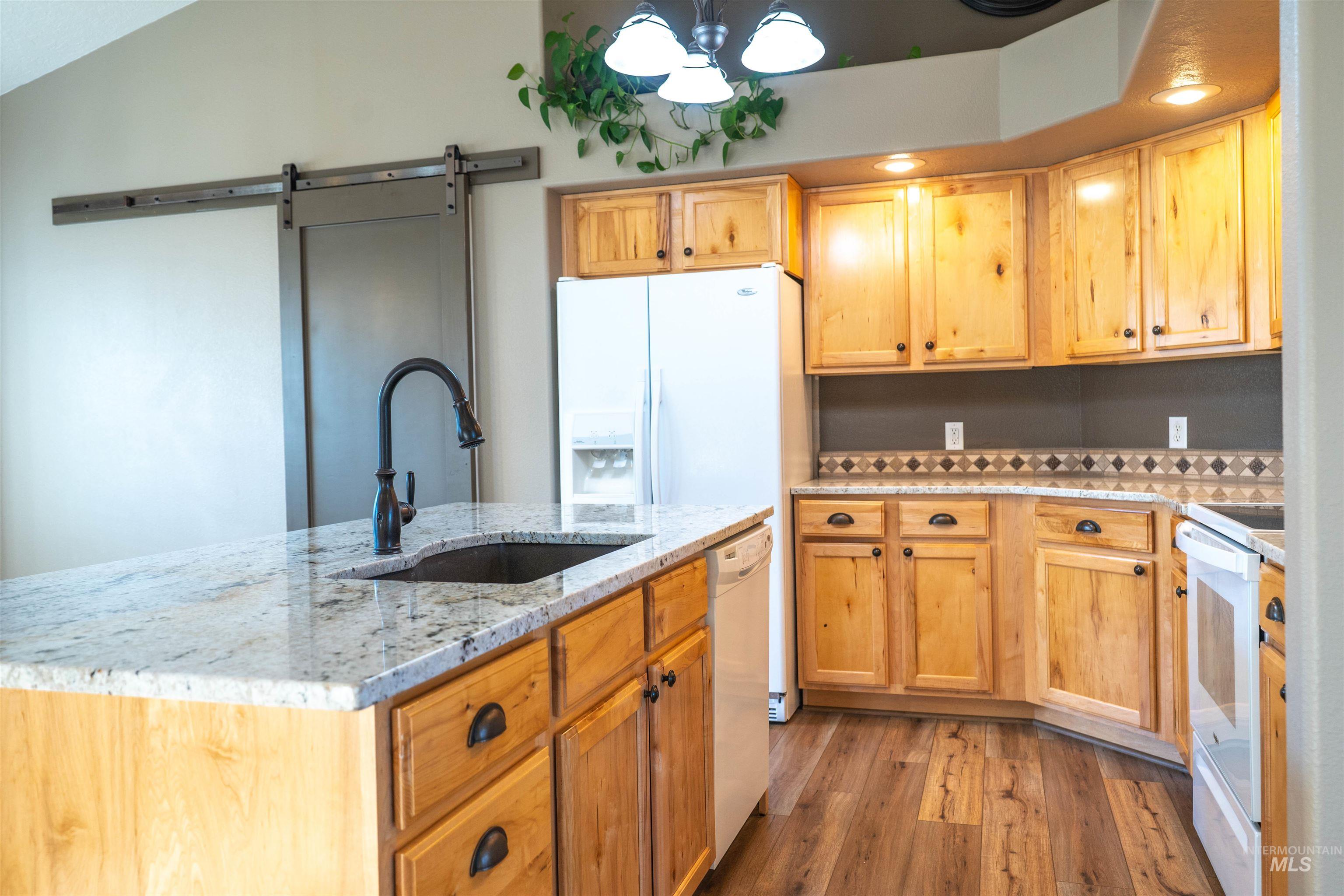 431 Pratt Pl, Burley, Idaho 83318, 3 Bedrooms, 2 Bathrooms, Residential For Sale, Price $425,000,MLS 98972624