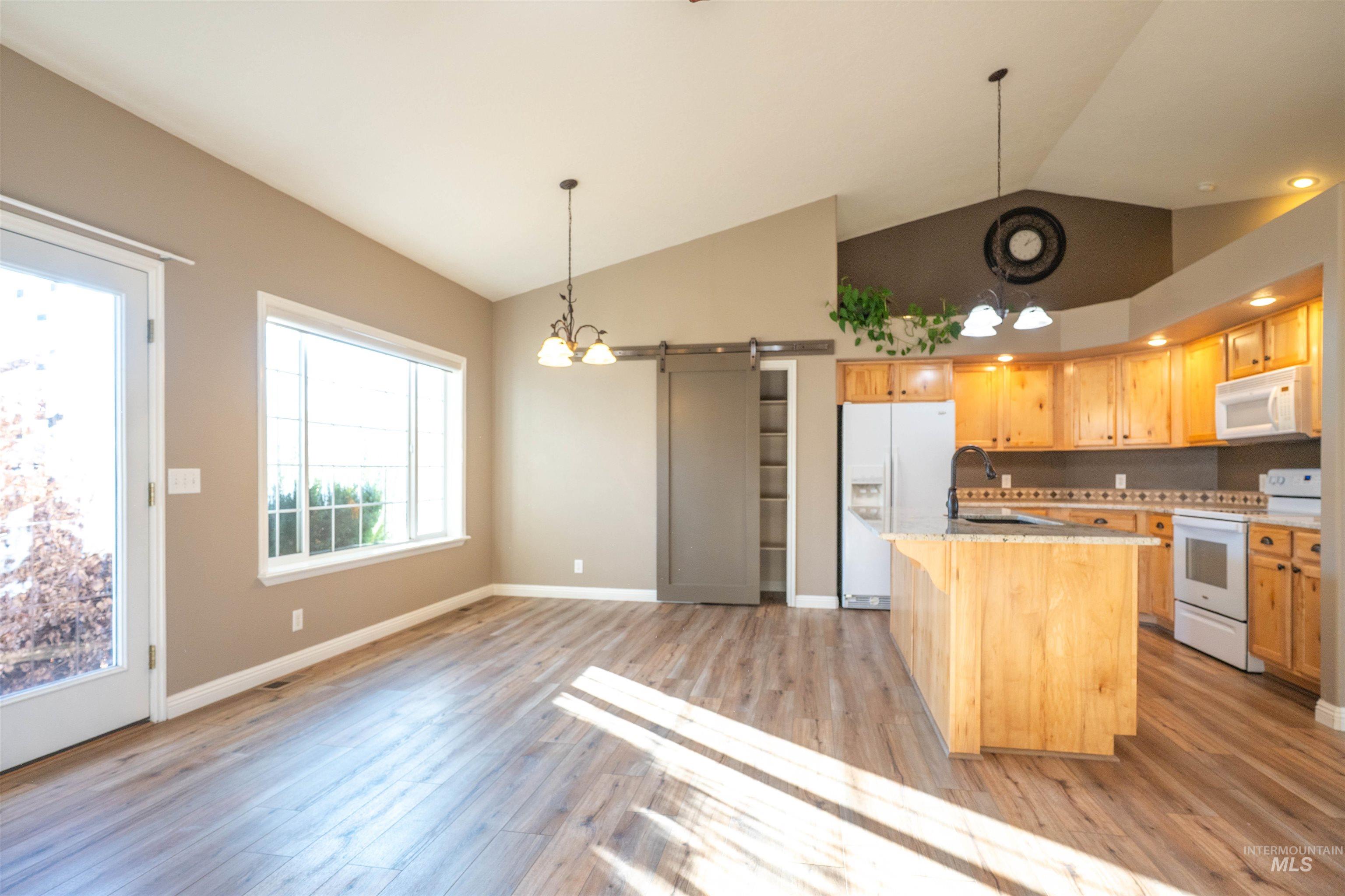 431 Pratt Pl, Burley, Idaho 83318, 3 Bedrooms, 2 Bathrooms, Residential For Sale, Price $425,000,MLS 98972624