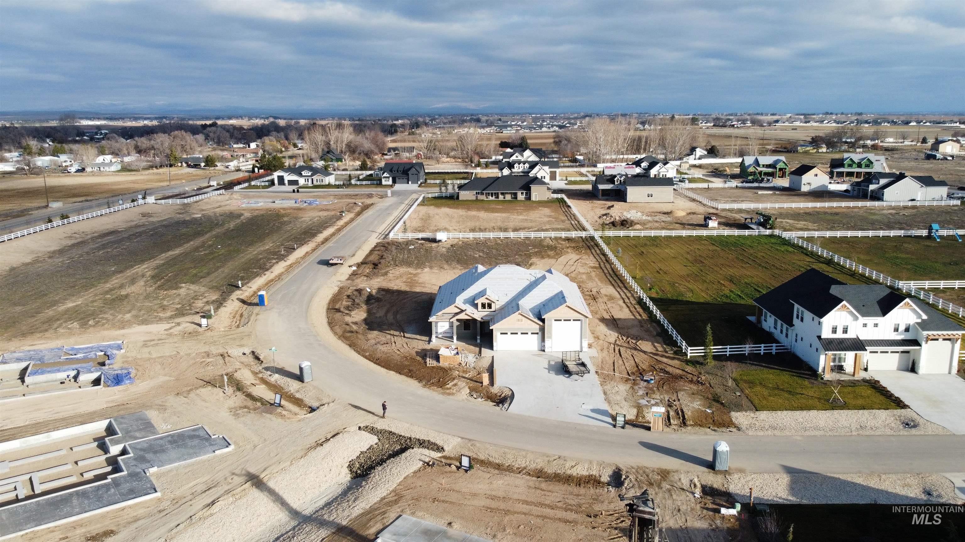 24926 Haflinger Way, Middleton, Idaho 83644, 4 Bedrooms, 2.5 Bathrooms, Residential For Sale, Price $980,000,MLS 98972625