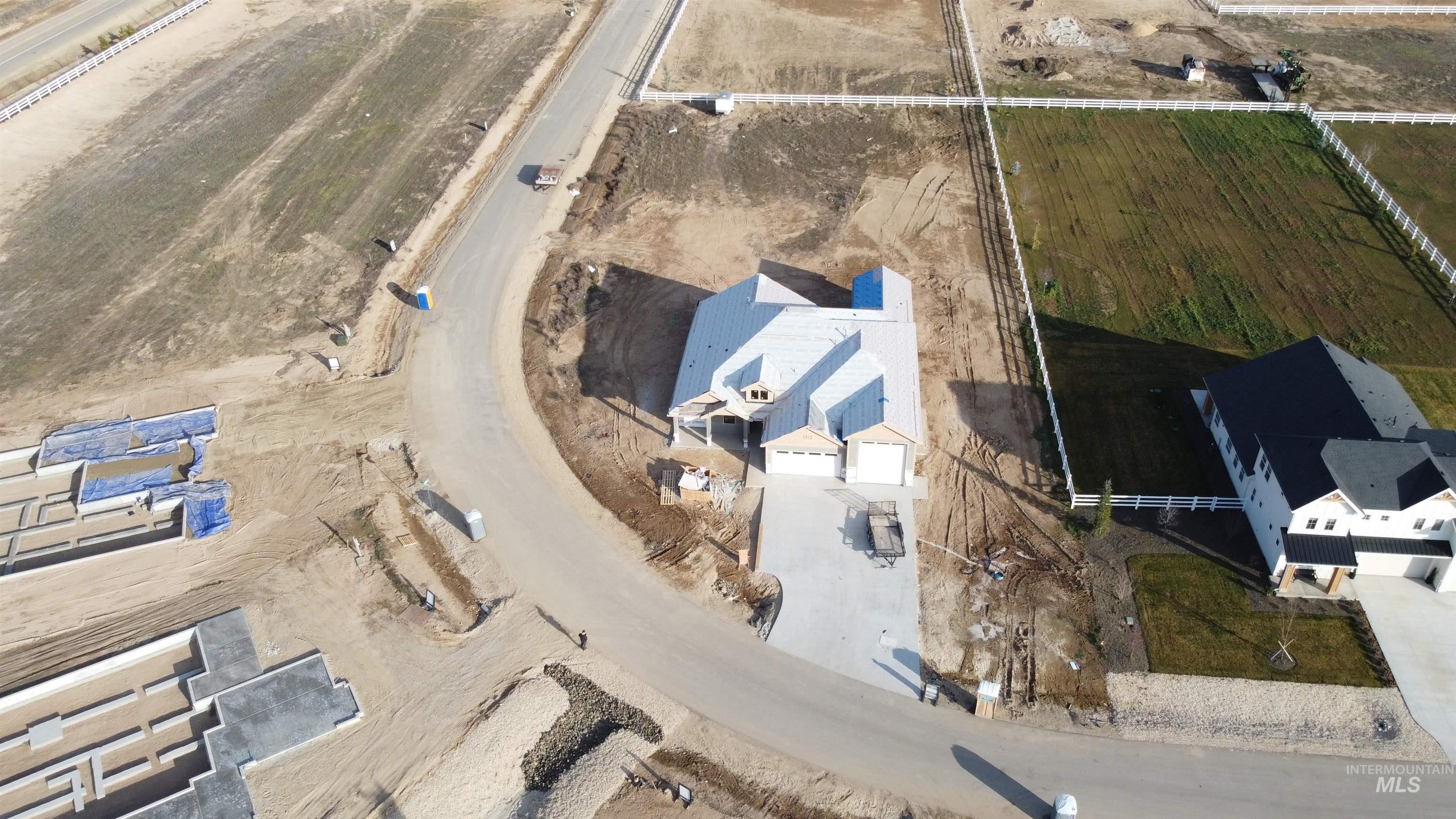 24926 Haflinger Way, Middleton, Idaho 83644, 4 Bedrooms, 2.5 Bathrooms, Residential For Sale, Price $980,000,MLS 98972625