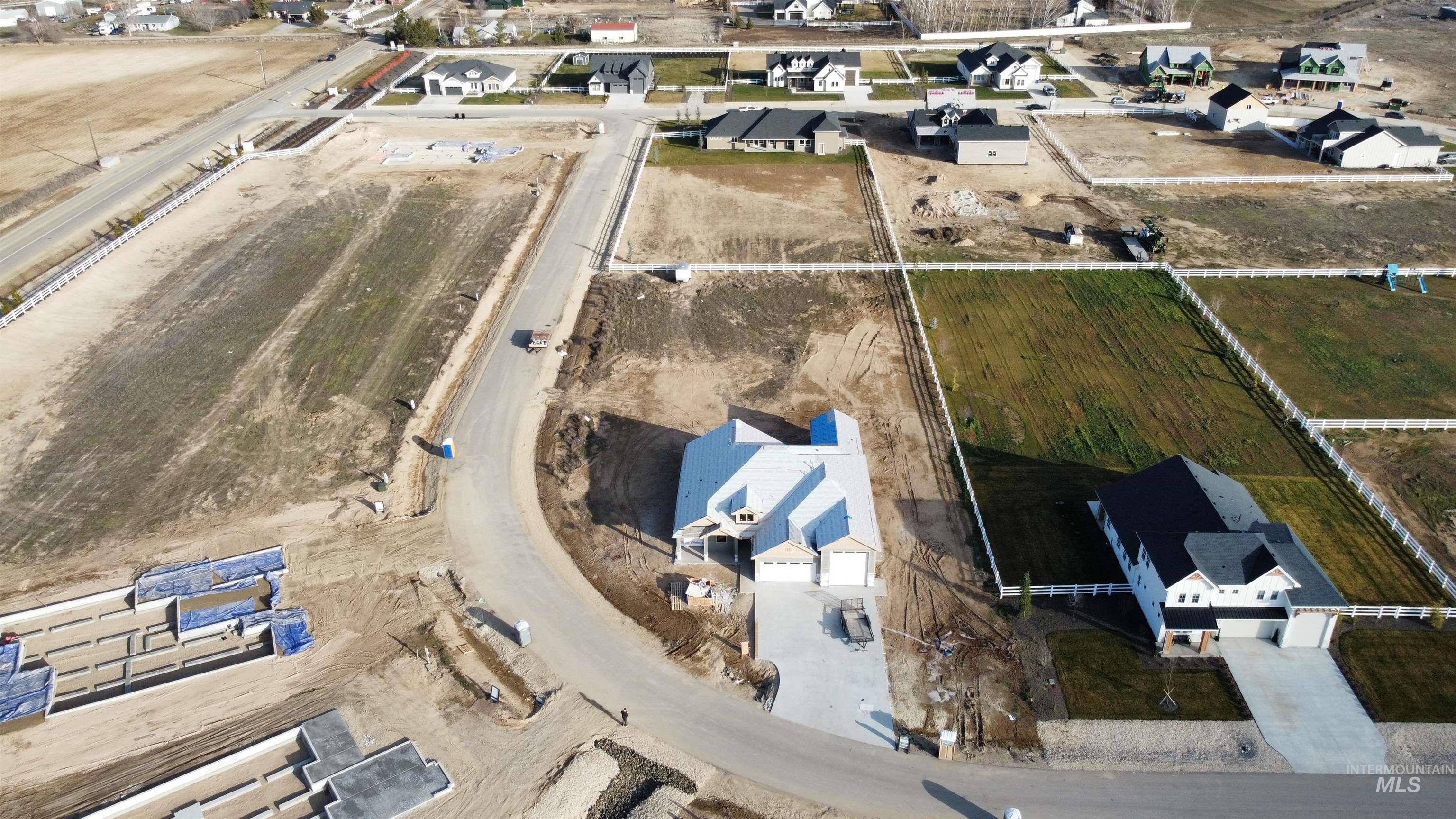 24926 Haflinger Way, Middleton, Idaho 83644, 4 Bedrooms, 2.5 Bathrooms, Residential For Sale, Price $980,000,MLS 98972625