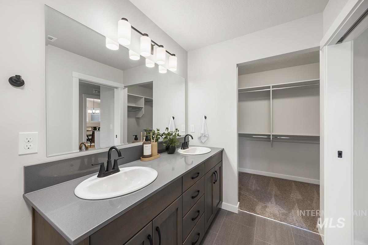 4309 S Zocalo Way, Meridian, Idaho 83642, 3 Bedrooms, 2 Bathrooms, Residential For Sale, Price $434,800,MLS 98972626