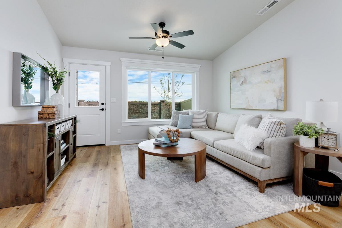 4309 S Zocalo Way, Meridian, Idaho 83642, 3 Bedrooms, 2 Bathrooms, Residential For Sale, Price $434,800,MLS 98972626