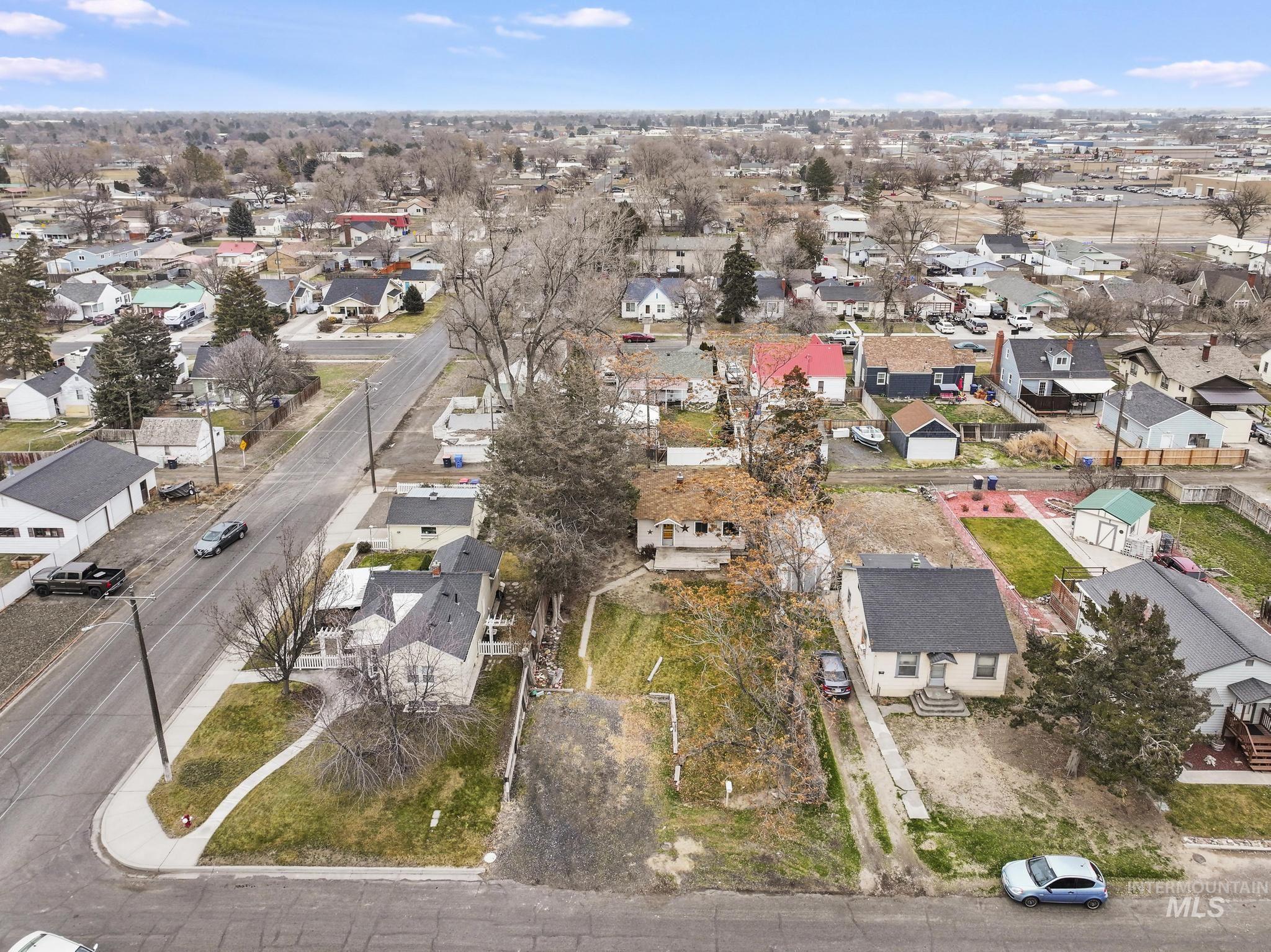 250 Elm st, Twin Falls, Idaho 83301, 2 Bedrooms, 1 Bathroom, Residential For Sale, Price $155,000,MLS 98972627