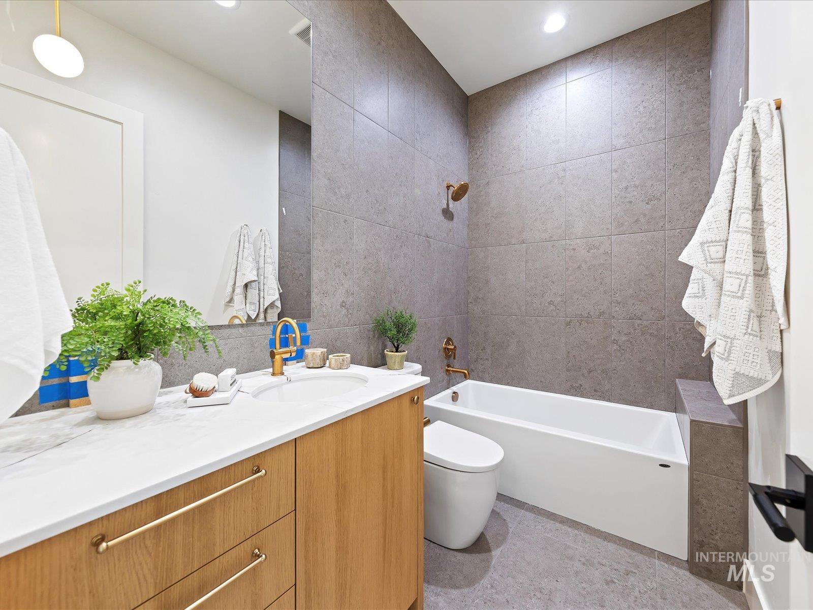 6349 W Piaffe St, Eagle, Idaho 83616, 3 Bedrooms, 3.5 Bathrooms, Residential For Sale, Price $1,349,900,MLS 98972628