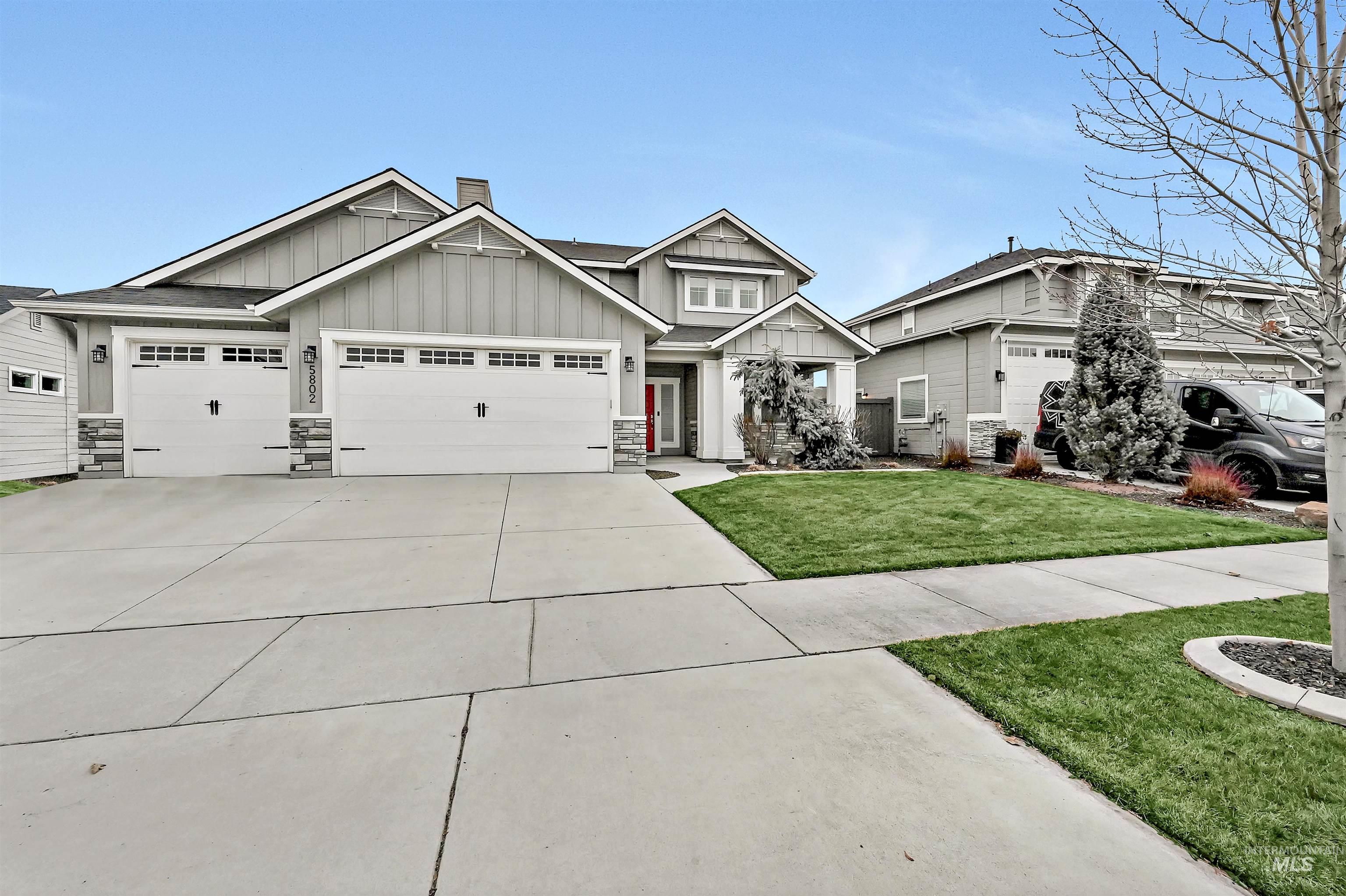 5802 S Wayland Way, Meridian, Idaho 83642, 5 Bedrooms, 2.5 Bathrooms, Residential For Sale, Price $799,888,MLS 98972629