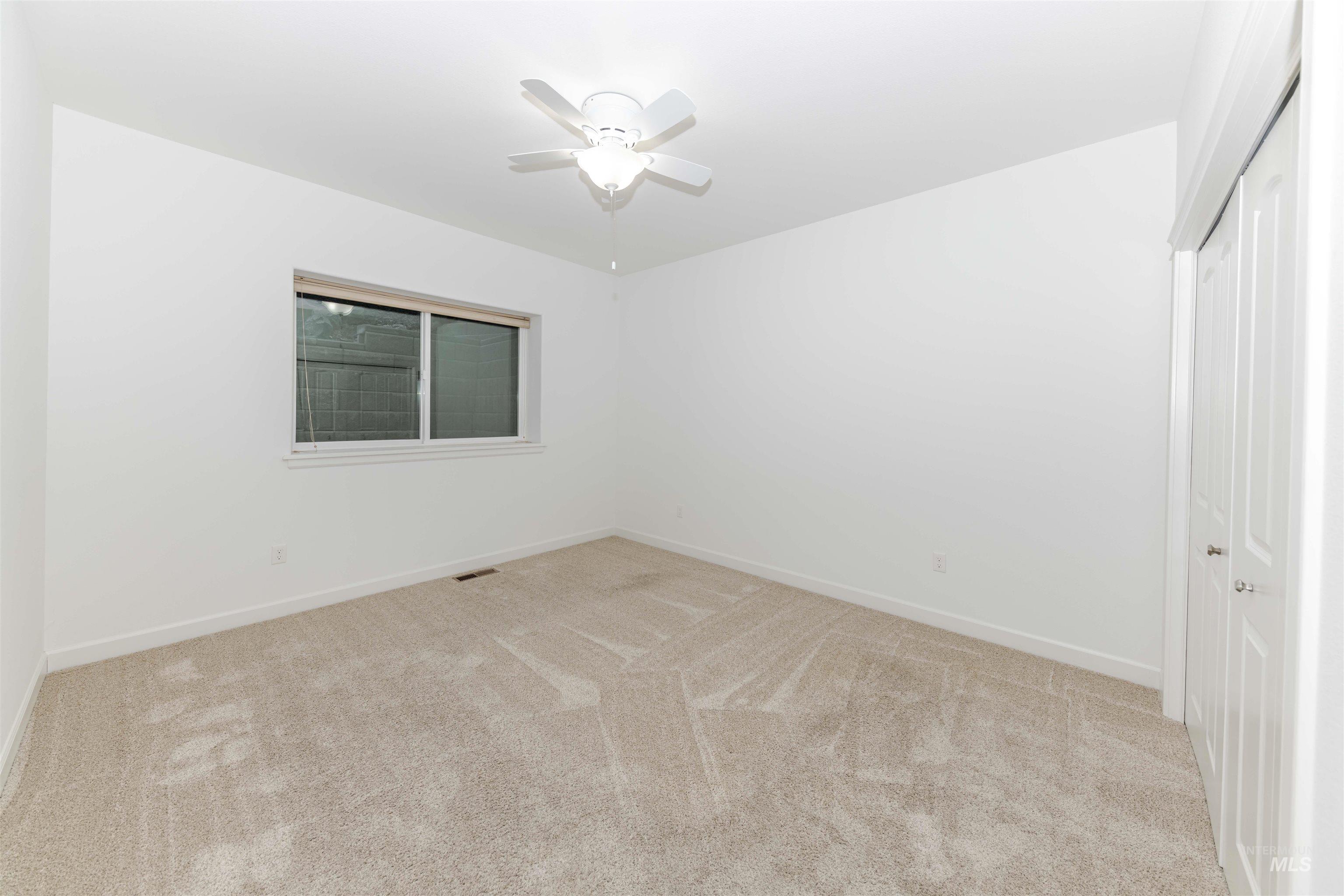 910 Vineland Dr, Clarkston, Washington 99403, 2 Bedrooms, 2 Bathrooms, Residential For Sale, Price $480,000,MLS 98972632