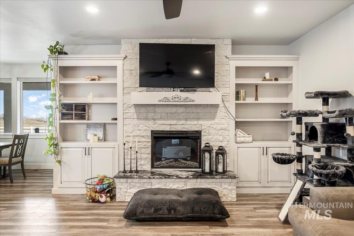 103 S 160 W, Jerome, Idaho 83338, 4 Bedrooms, 3.5 Bathrooms, Residential For Sale, Price $759,900,MLS 98972633