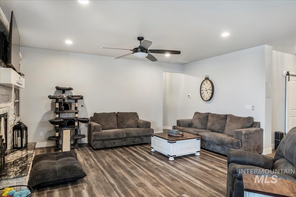 103 S 160 W, Jerome, Idaho 83338, 4 Bedrooms, 3.5 Bathrooms, Residential For Sale, Price $759,900,MLS 98972633