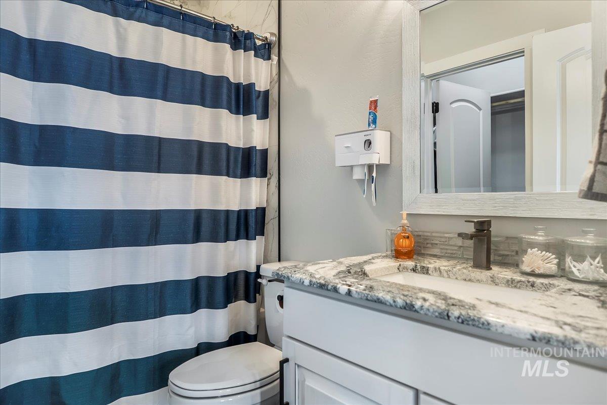 103 S 160 W, Jerome, Idaho 83338, 4 Bedrooms, 3.5 Bathrooms, Residential For Sale, Price $679,900,MLS 98972633