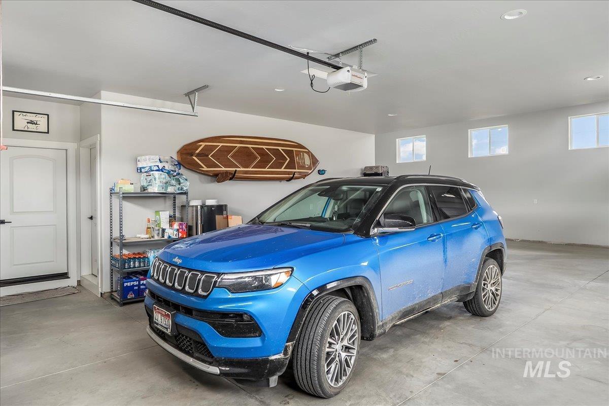 103 S 160 W, Jerome, Idaho 83338, 4 Bedrooms, 3.5 Bathrooms, Residential For Sale, Price $679,900,MLS 98972633