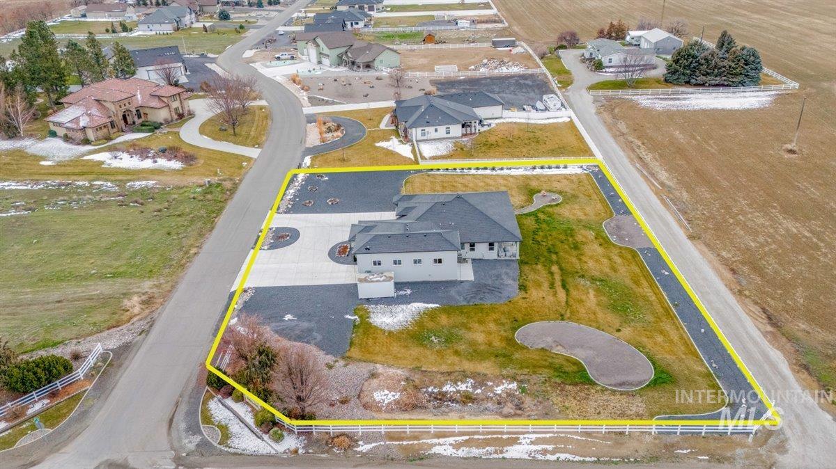 103 S 160 W, Jerome, Idaho 83338, 4 Bedrooms, 3.5 Bathrooms, Residential For Sale, Price $679,900,MLS 98972633