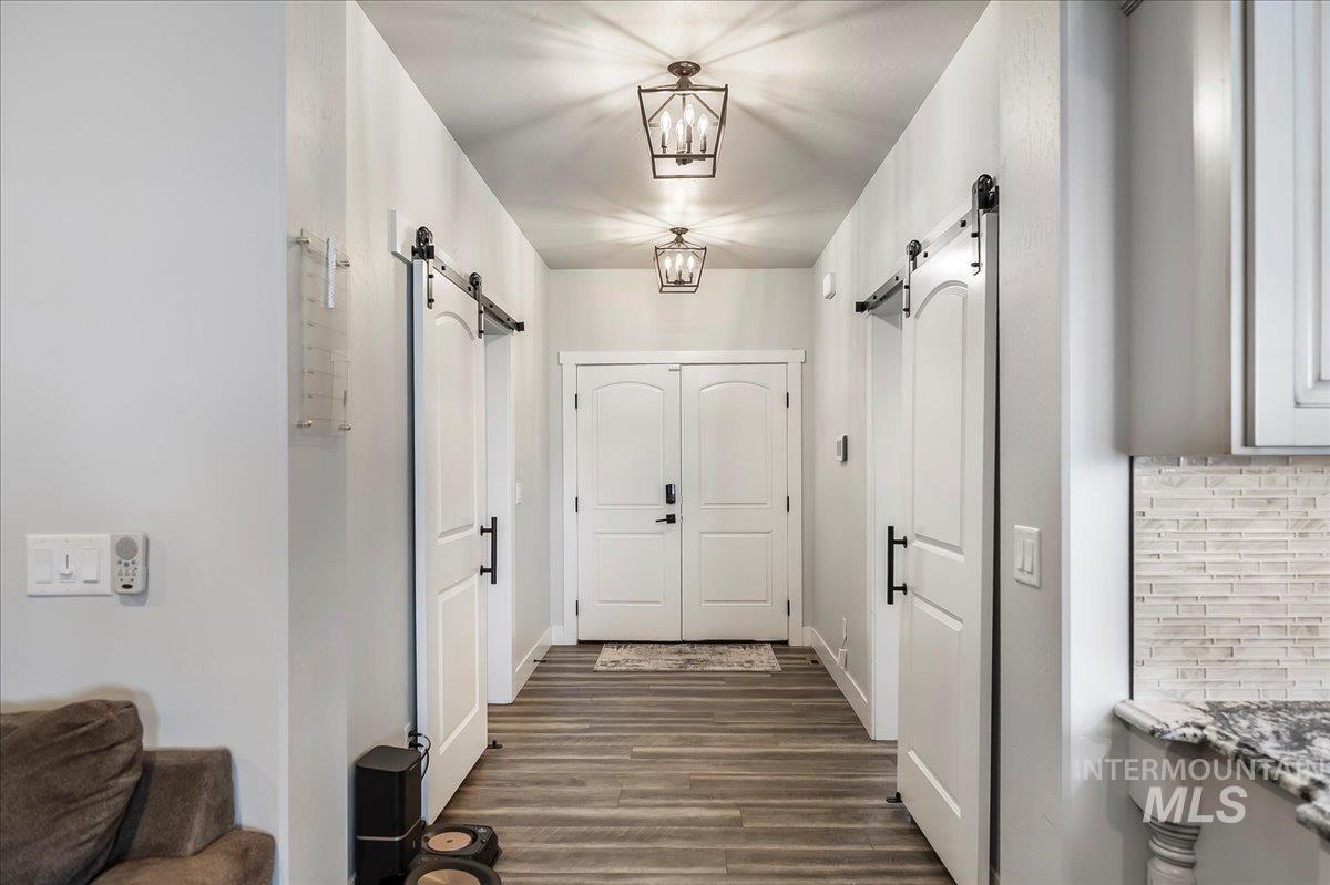 103 S 160 W, Jerome, Idaho 83338, 4 Bedrooms, 3.5 Bathrooms, Residential For Sale, Price $759,900,MLS 98972633