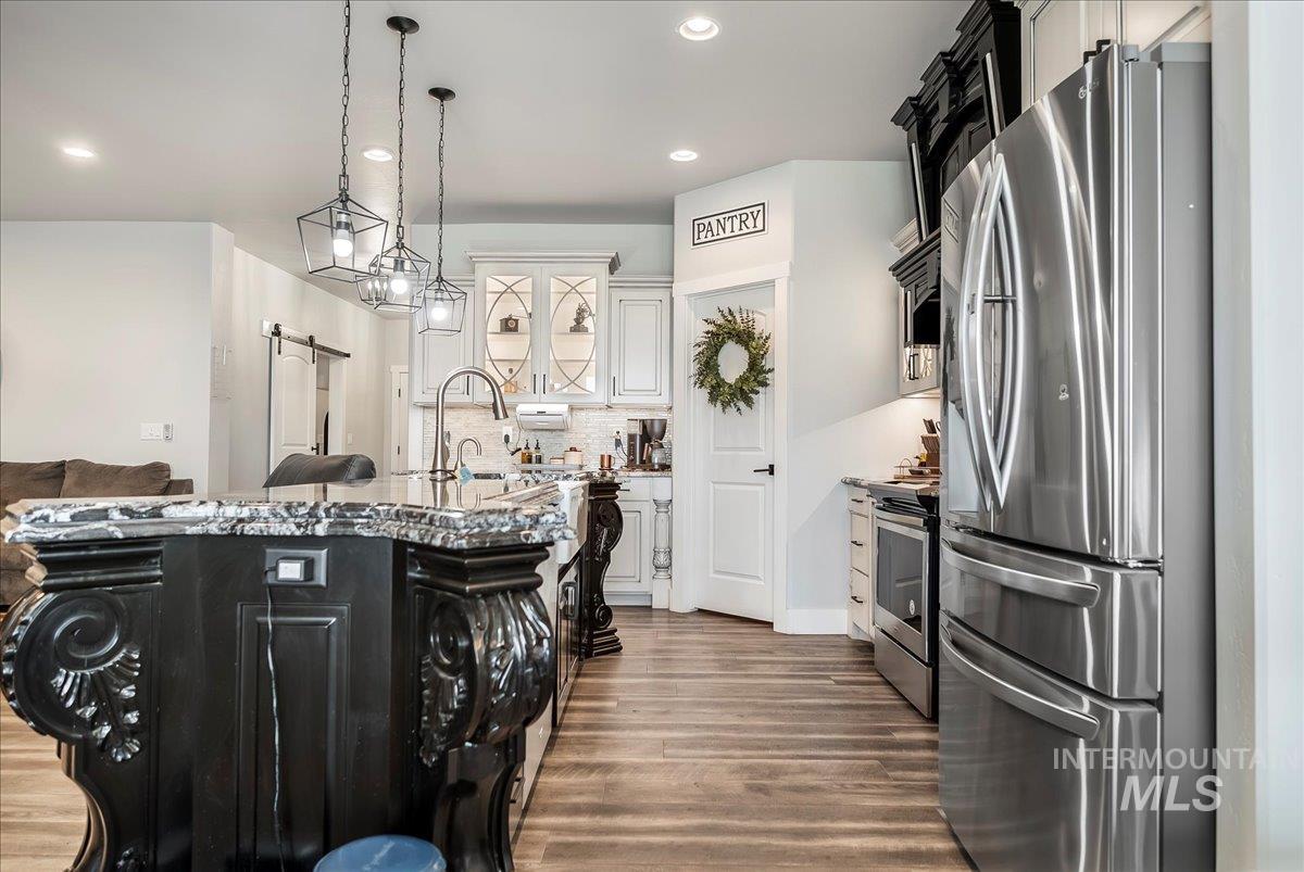 103 S 160 W, Jerome, Idaho 83338, 4 Bedrooms, 3.5 Bathrooms, Residential For Sale, Price $679,900,MLS 98972633