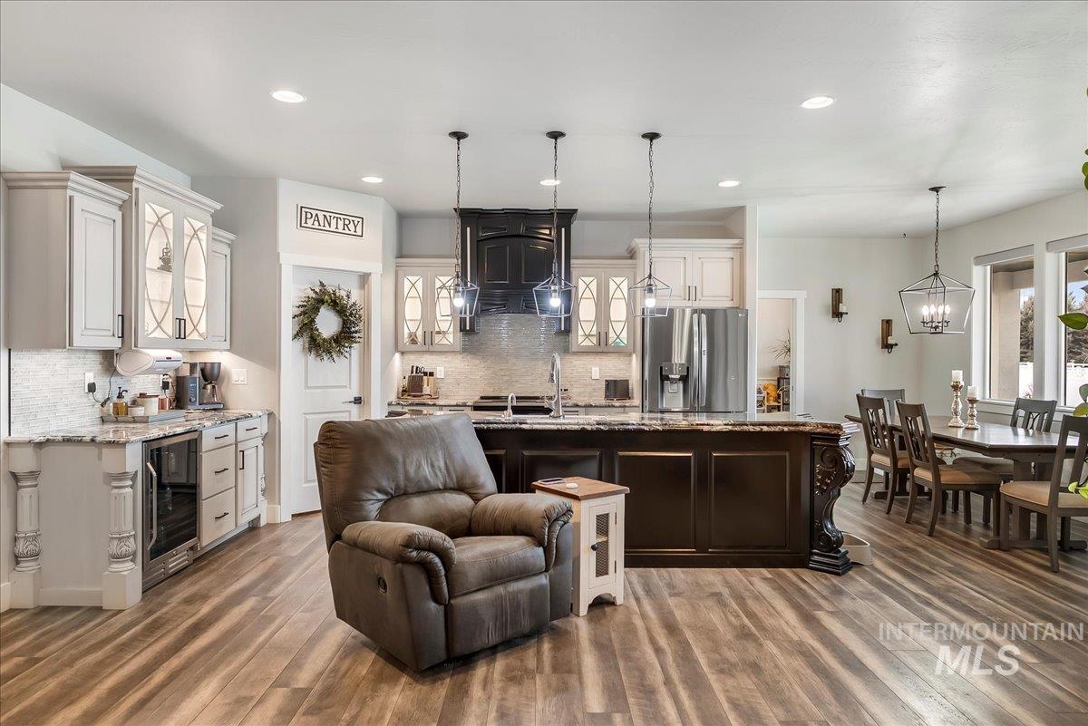 103 S 160 W, Jerome, Idaho 83338, 4 Bedrooms, 3.5 Bathrooms, Residential For Sale, Price $679,900,MLS 98972633