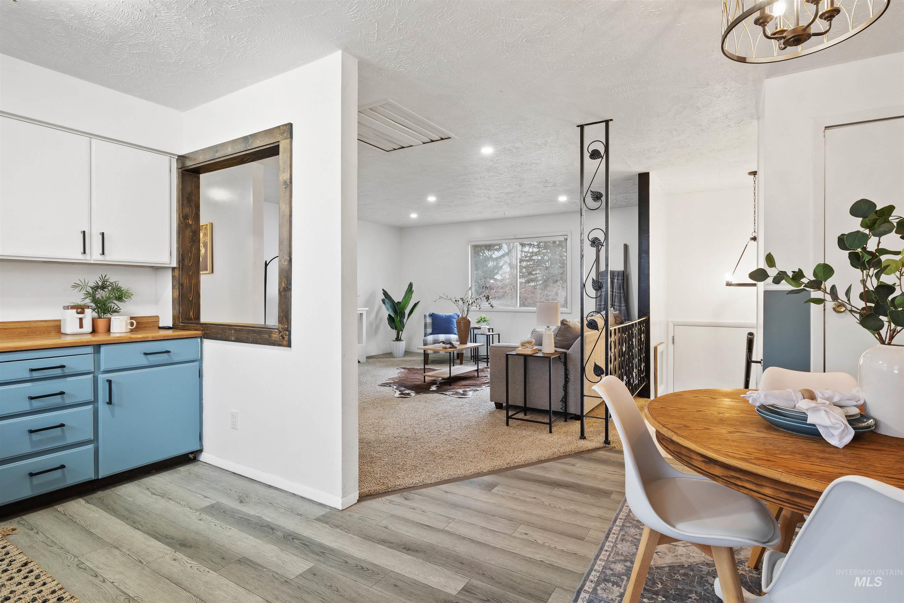 60 Laurie Ln, Burley, Idaho 83318-5037, 4 Bedrooms, 2 Bathrooms, Residential For Sale, Price $350,000,MLS 98972634