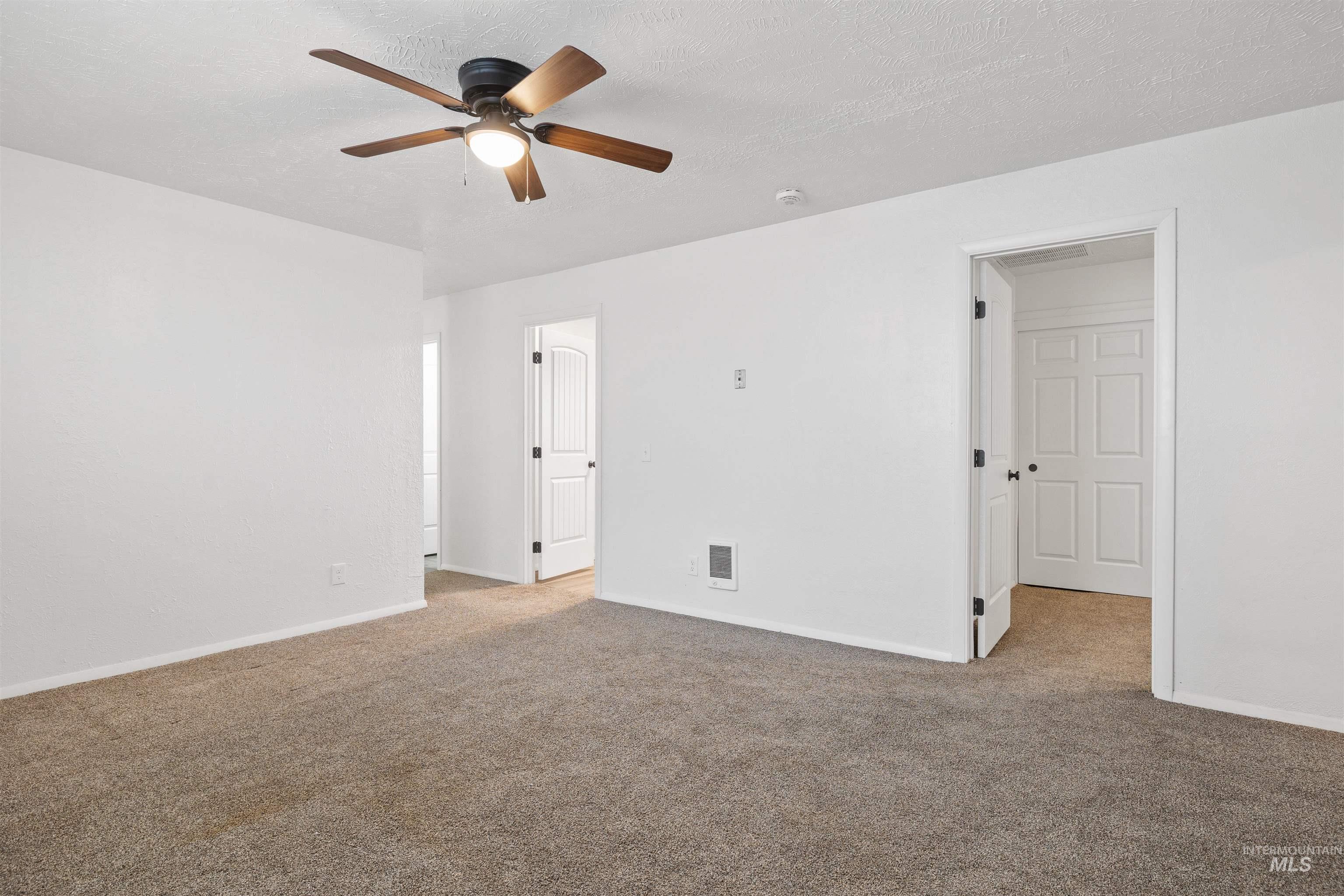 60 Laurie Ln, Burley, Idaho 83318-5037, 4 Bedrooms, 2 Bathrooms, Residential For Sale, Price $350,000,MLS 98972634