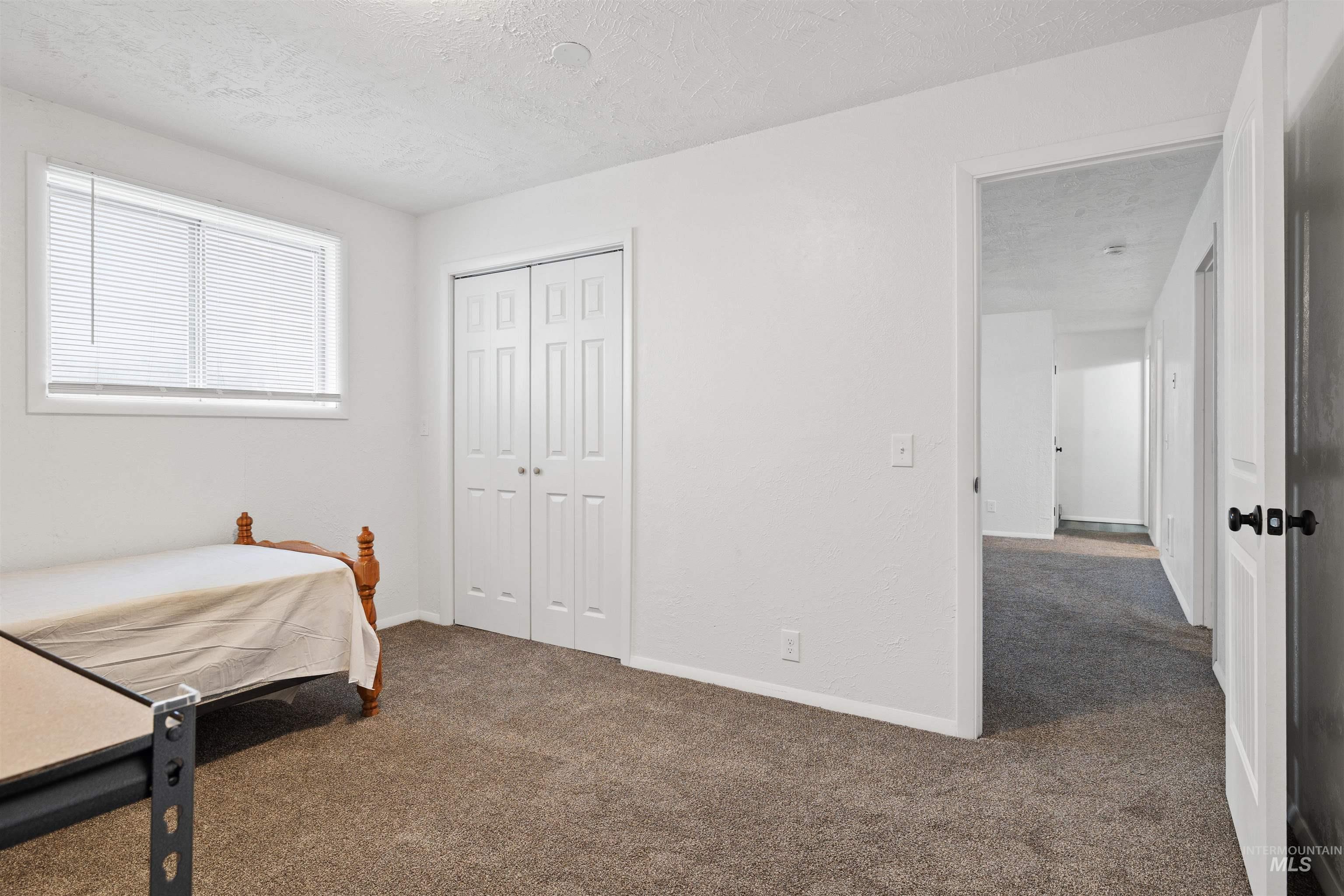 60 Laurie Ln, Burley, Idaho 83318-5037, 4 Bedrooms, 2 Bathrooms, Residential For Sale, Price $350,000,MLS 98972634