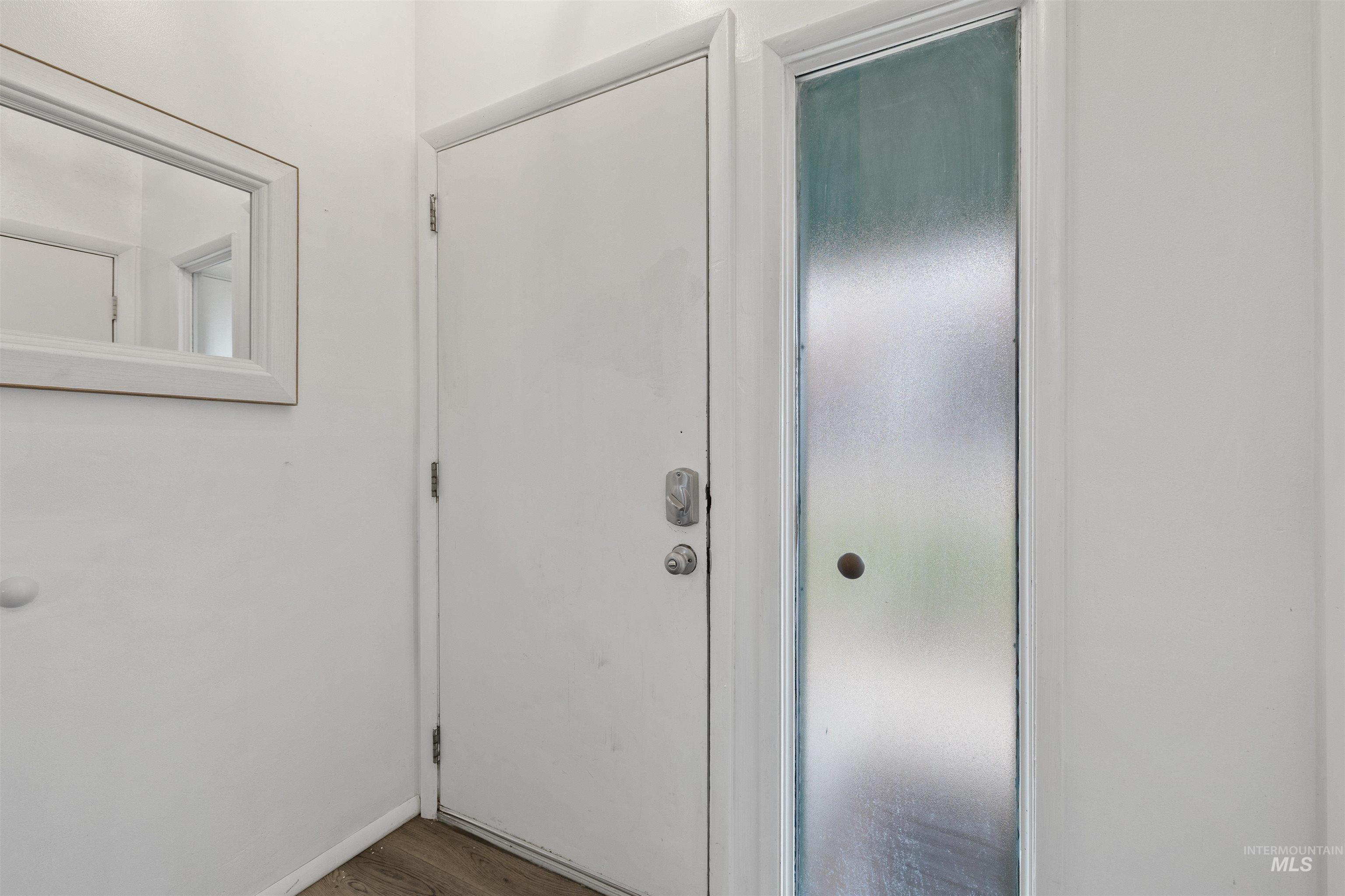 60 Laurie Ln, Burley, Idaho 83318-5037, 4 Bedrooms, 2 Bathrooms, Residential For Sale, Price $350,000,MLS 98972634