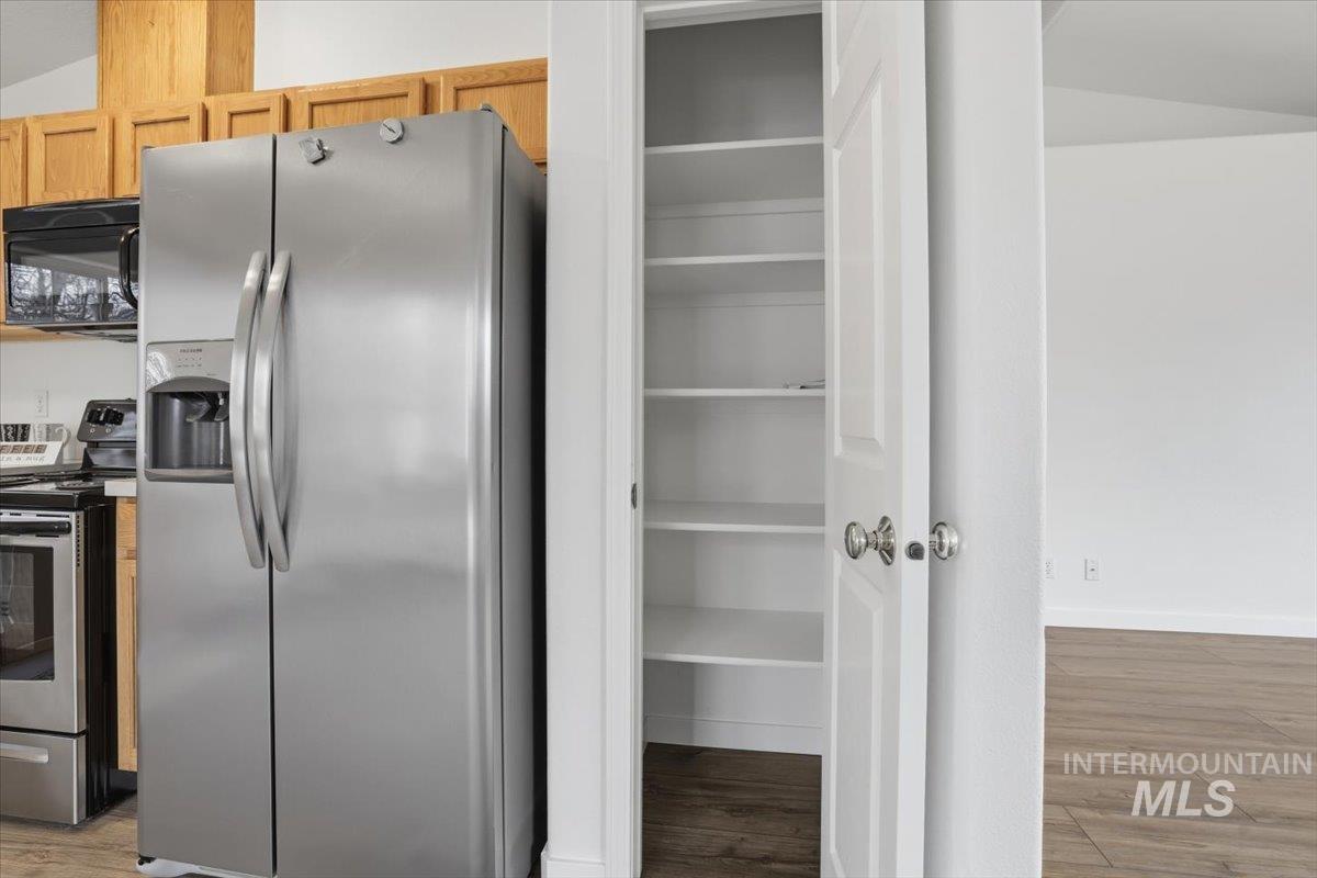 1118 W Teton Ave, Nampa, Idaho 83686, 3 Bedrooms, 2 Bathrooms, Residential For Sale, Price $340,000,MLS 98972636