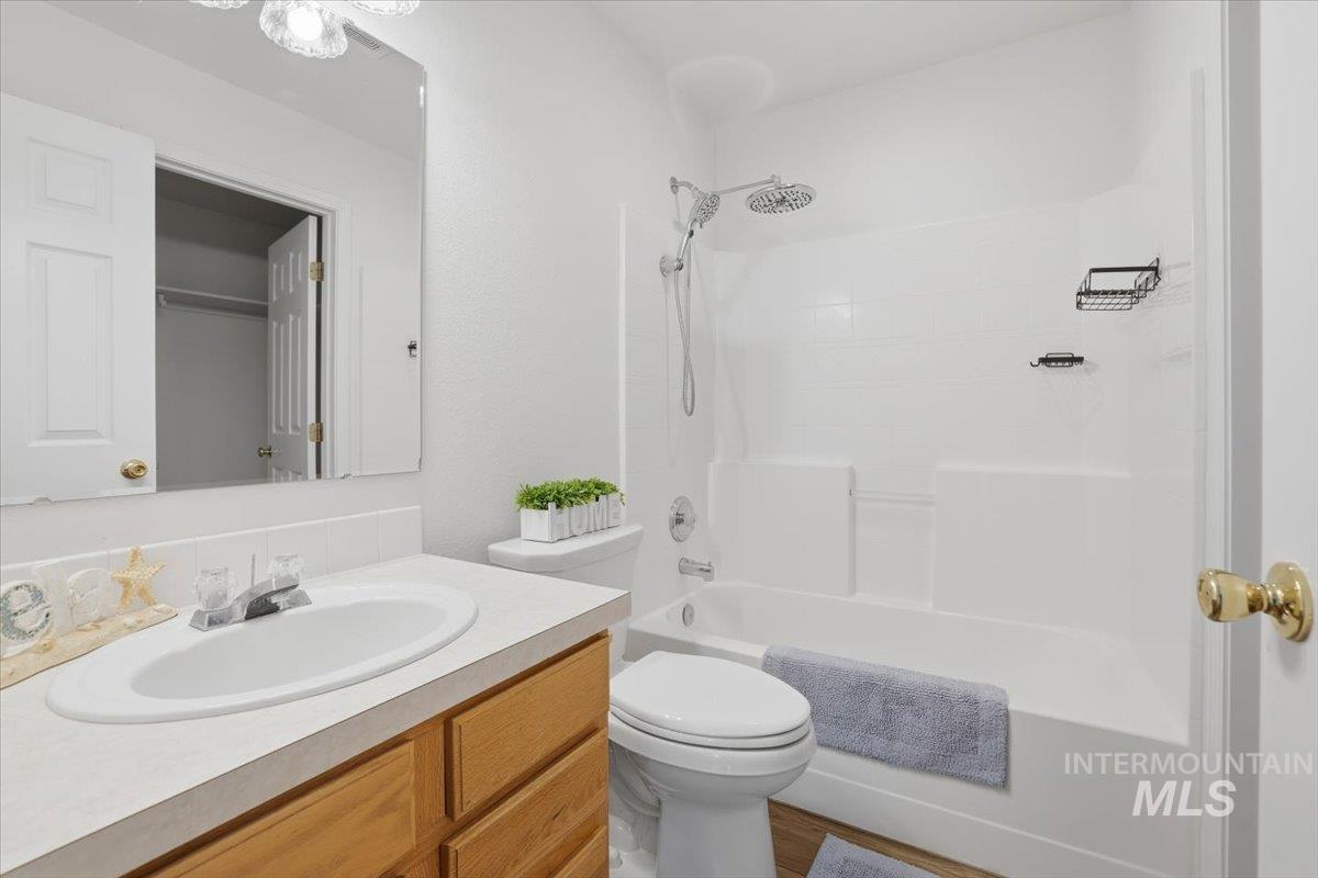 1118 W Teton Ave, Nampa, Idaho 83686, 3 Bedrooms, 2 Bathrooms, Residential For Sale, Price $340,000,MLS 98972636