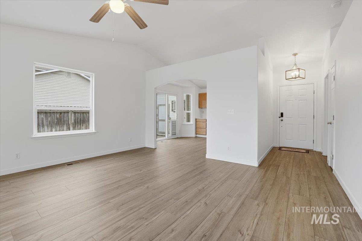 1118 W Teton Ave, Nampa, Idaho 83686, 3 Bedrooms, 2 Bathrooms, Residential For Sale, Price $340,000,MLS 98972636