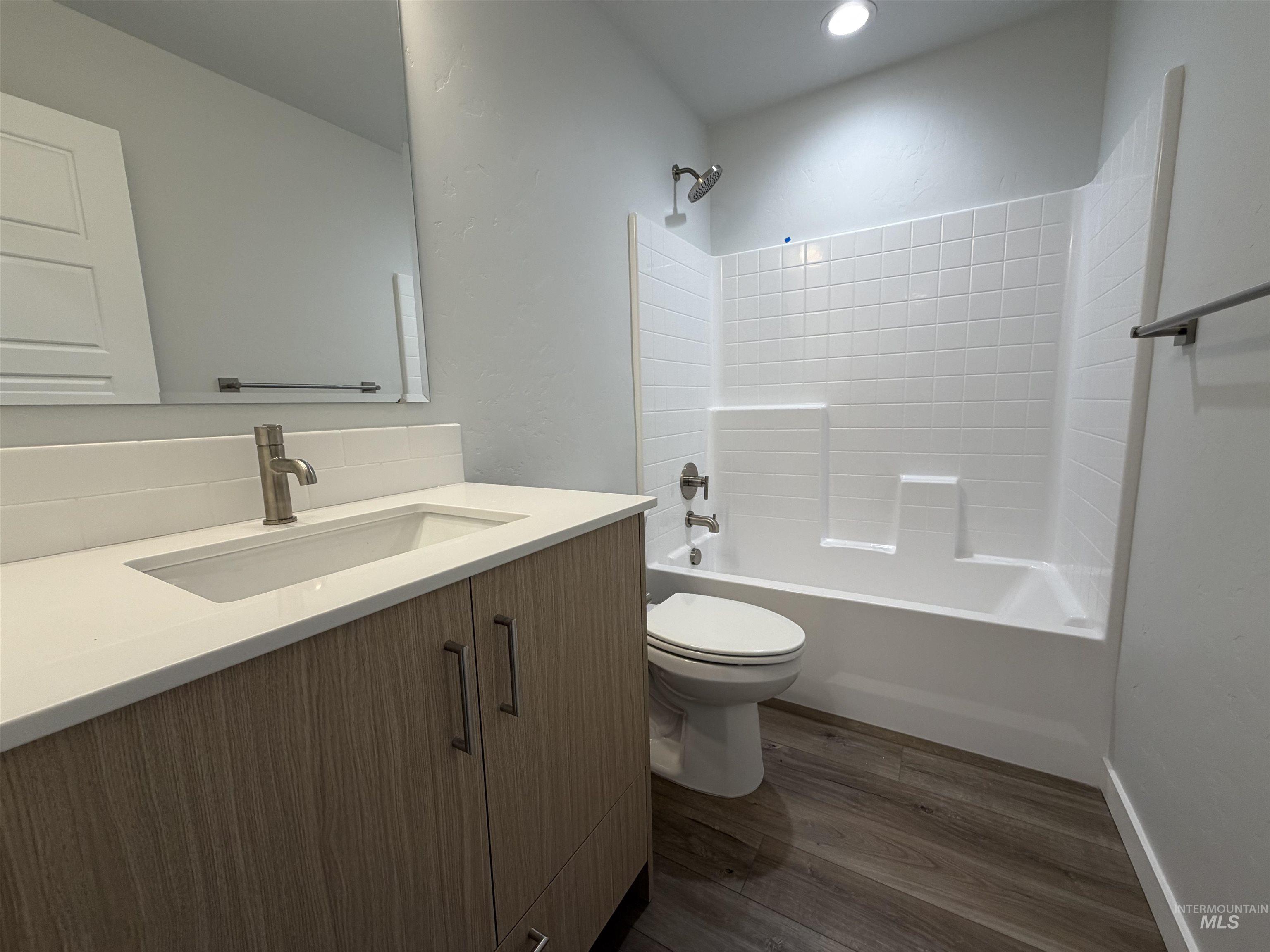 10550 W Tinder St., Star, Idaho 83669, 3 Bedrooms, 2 Bathrooms, Rental For Rent, Price $2,100,MLS 98972637