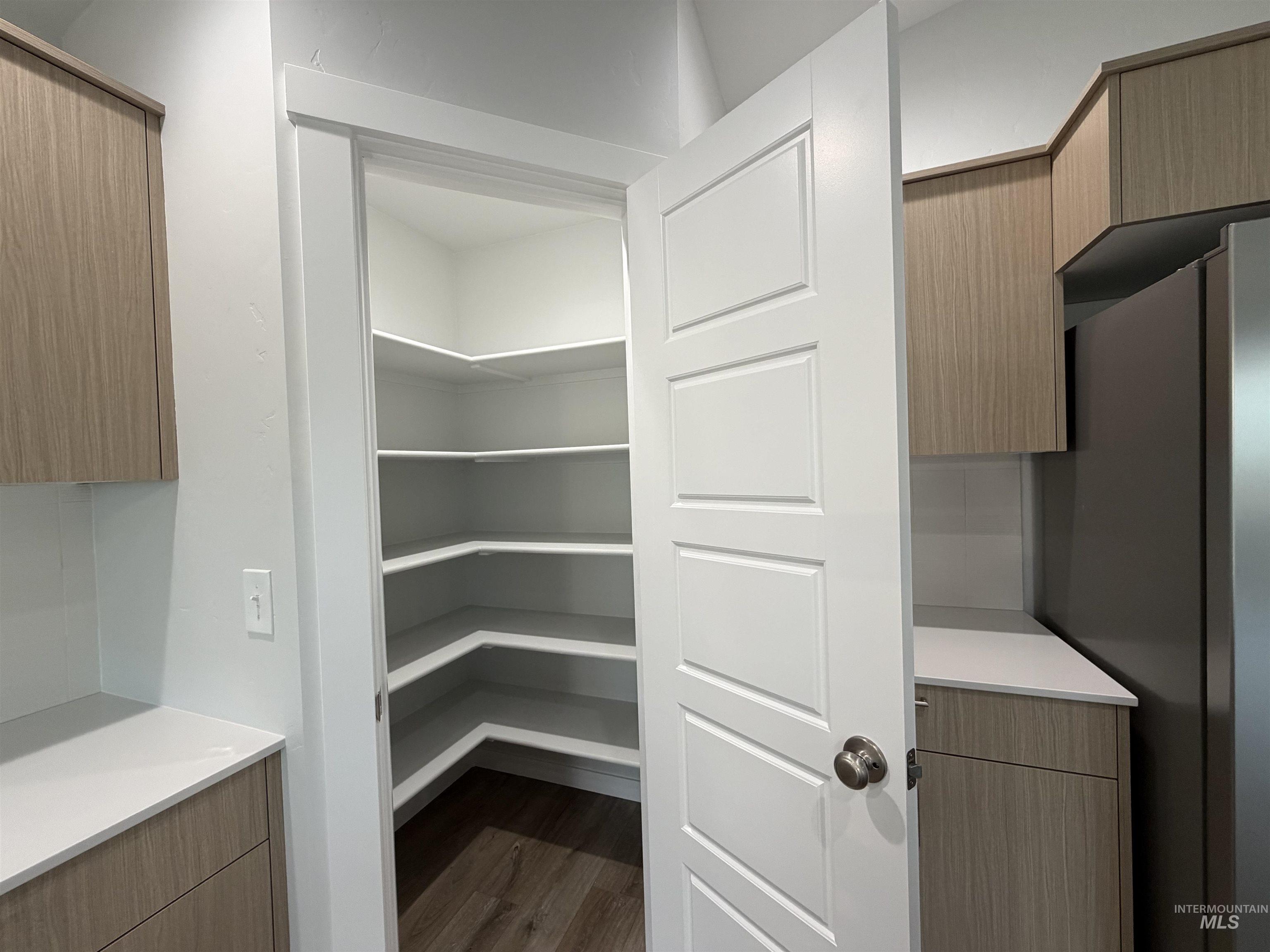 10550 W Tinder St., Star, Idaho 83669, 3 Bedrooms, 2 Bathrooms, Rental For Rent, Price $2,100,MLS 98972637