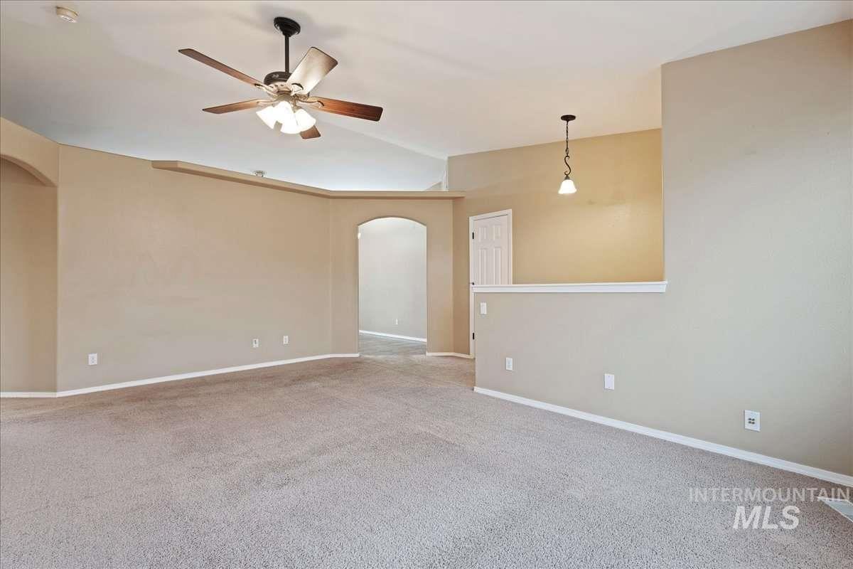 11360 W Excalibur, Boise, Idaho 83713, 3 Bedrooms, 2 Bathrooms, Residential For Sale, Price $399,999,MLS 98972638