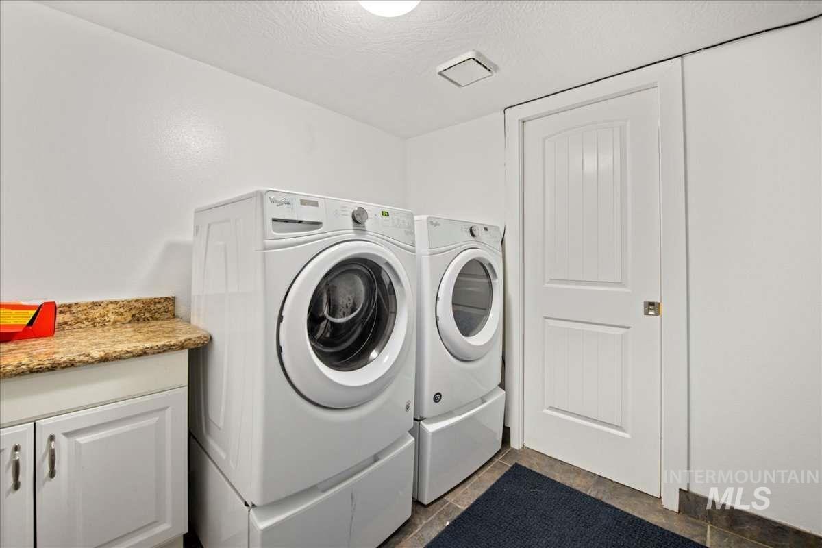 3130 N 24th, Boise, Idaho 83702, 4 Bedrooms, 4 Bathrooms, Residential For Sale, Price $975,000,MLS 98972639