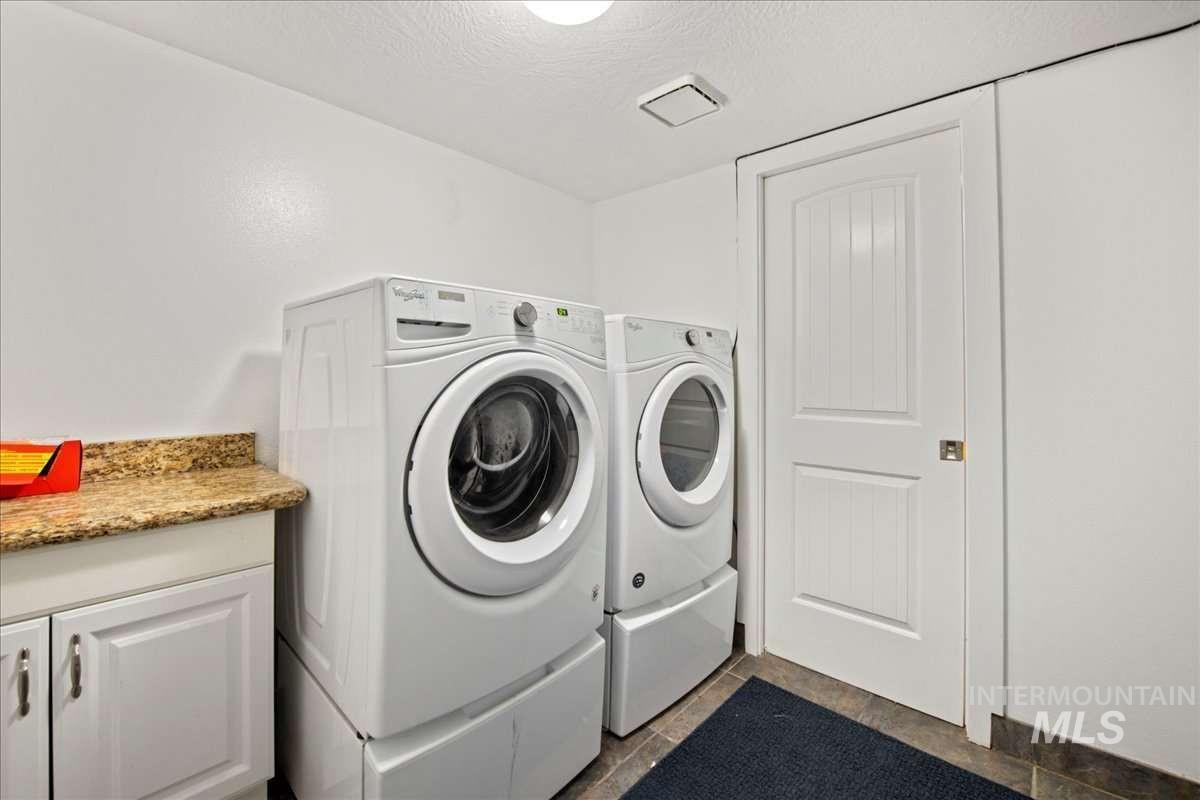 3130 N 24th, Boise, Idaho 83702, 4 Bedrooms, 4 Bathrooms, Residential For Sale, Price $975,000,MLS 98972639