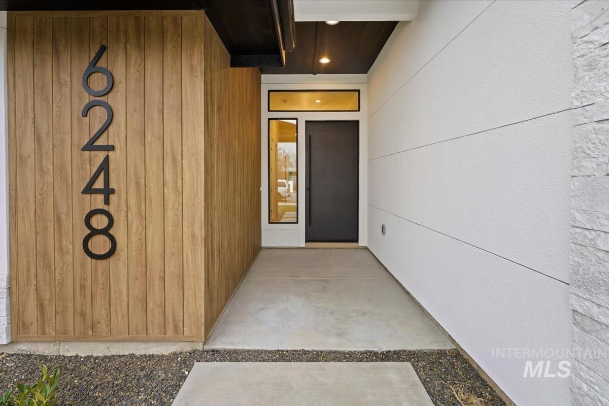 6248 W Elmer St, Boise, Idaho 83703, 3 Bedrooms, 2.5 Bathrooms, Residential For Sale, Price $789,000,MLS 98972640