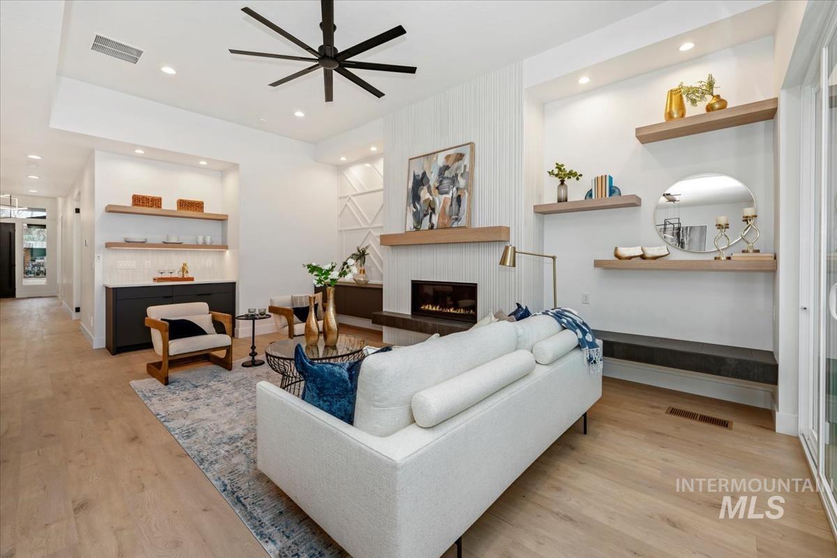 6248 W Elmer St, Boise, Idaho 83703, 3 Bedrooms, 2.5 Bathrooms, Residential For Sale, Price $789,000,MLS 98972640